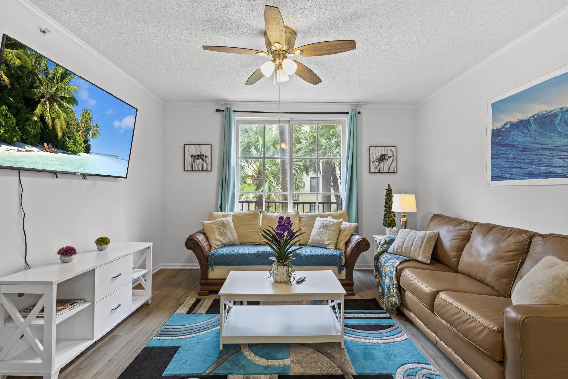 630 S Sapodilla Avenue 202