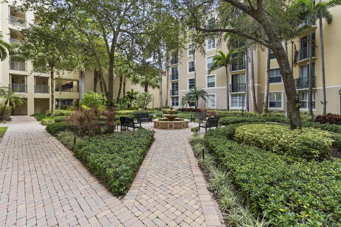 630 S Sapodilla Avenue 202