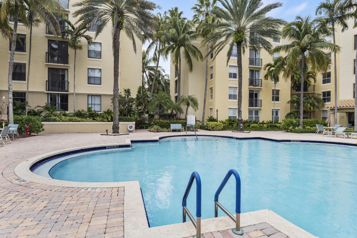 630 S Sapodilla Avenue 202