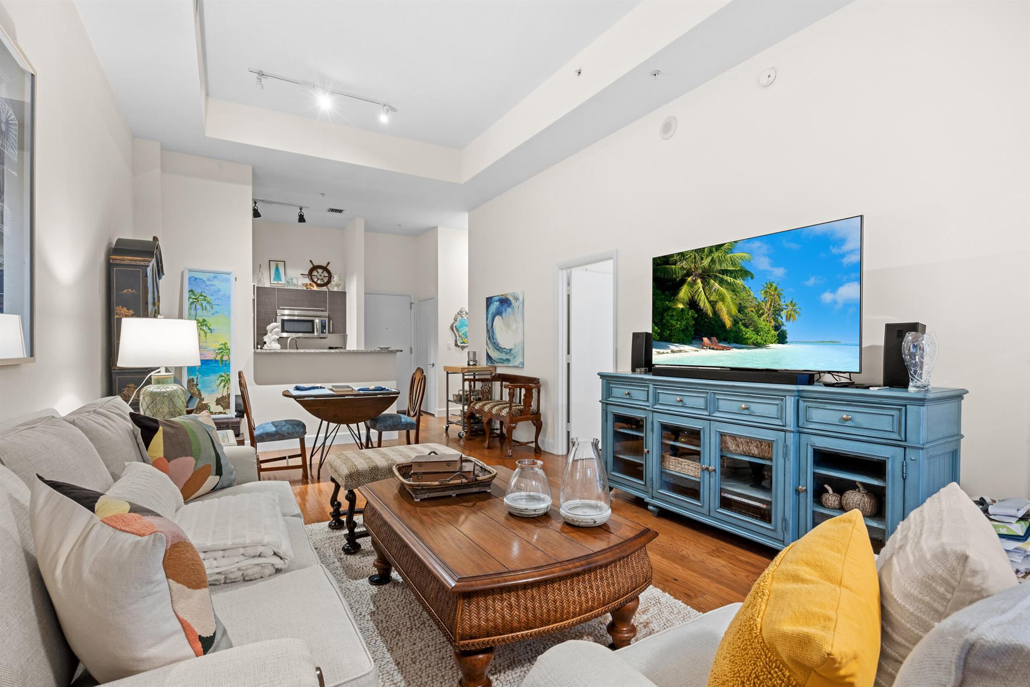 550 Okeechobee Boulevard 114