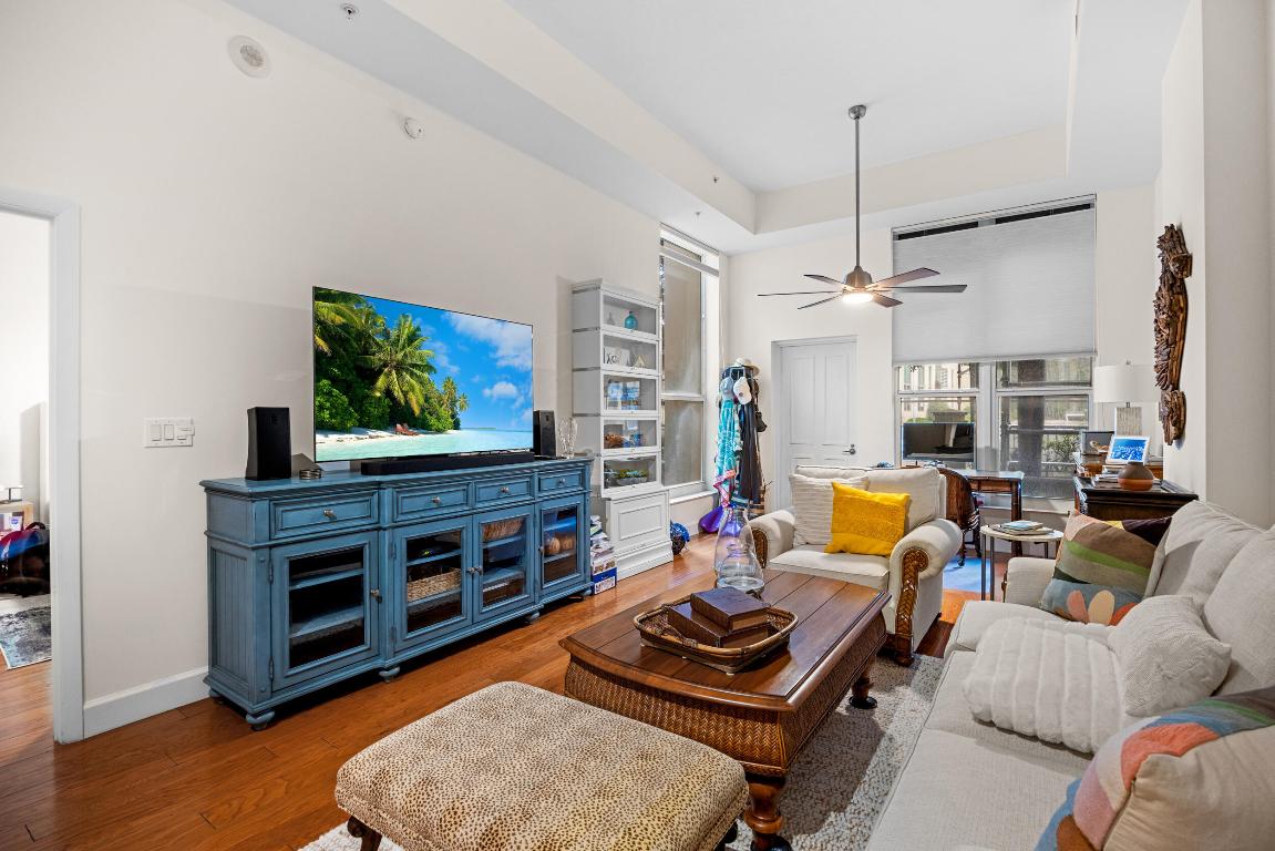 550 Okeechobee Boulevard 114