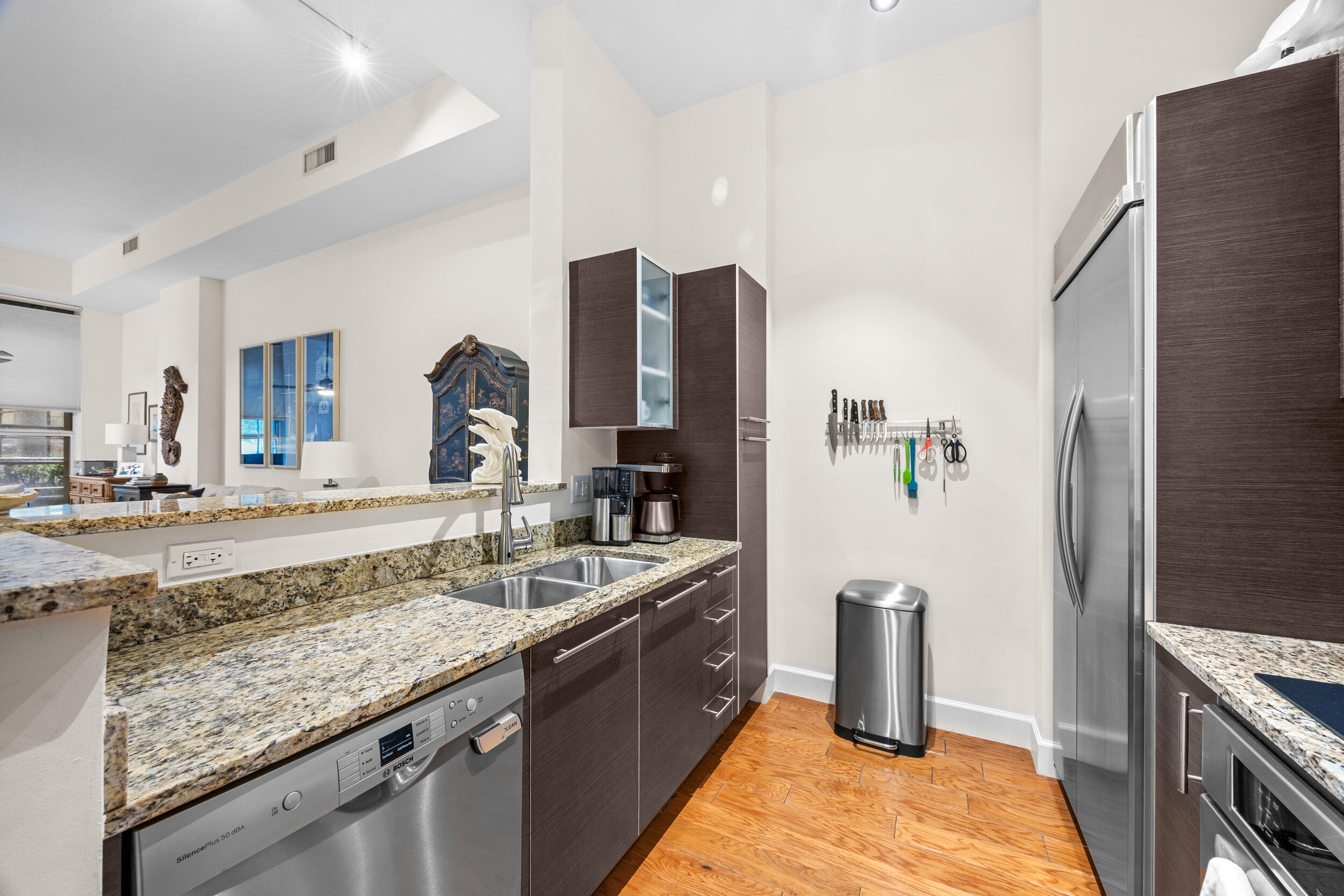 550 Okeechobee Boulevard 114