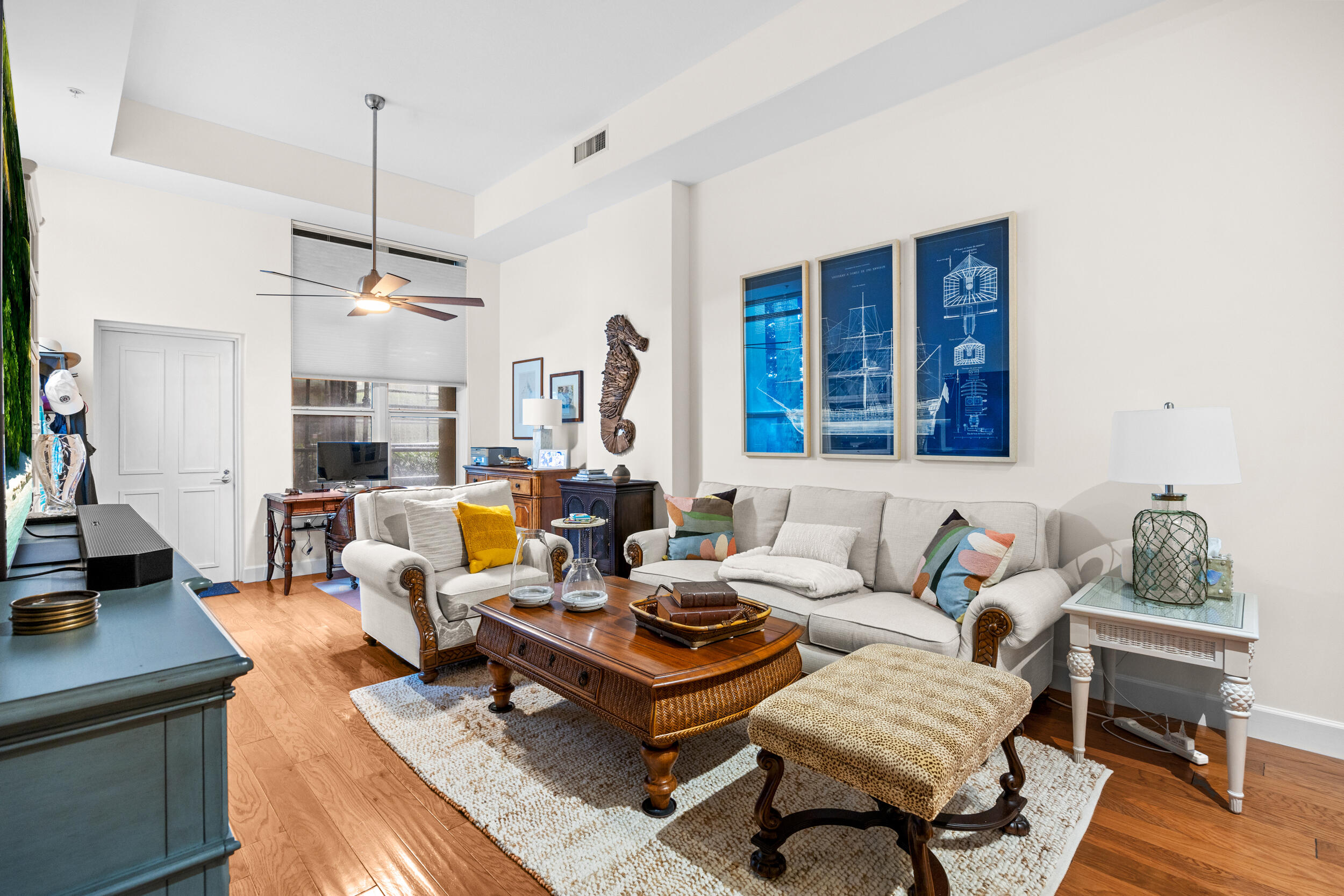 550 Okeechobee Boulevard 114