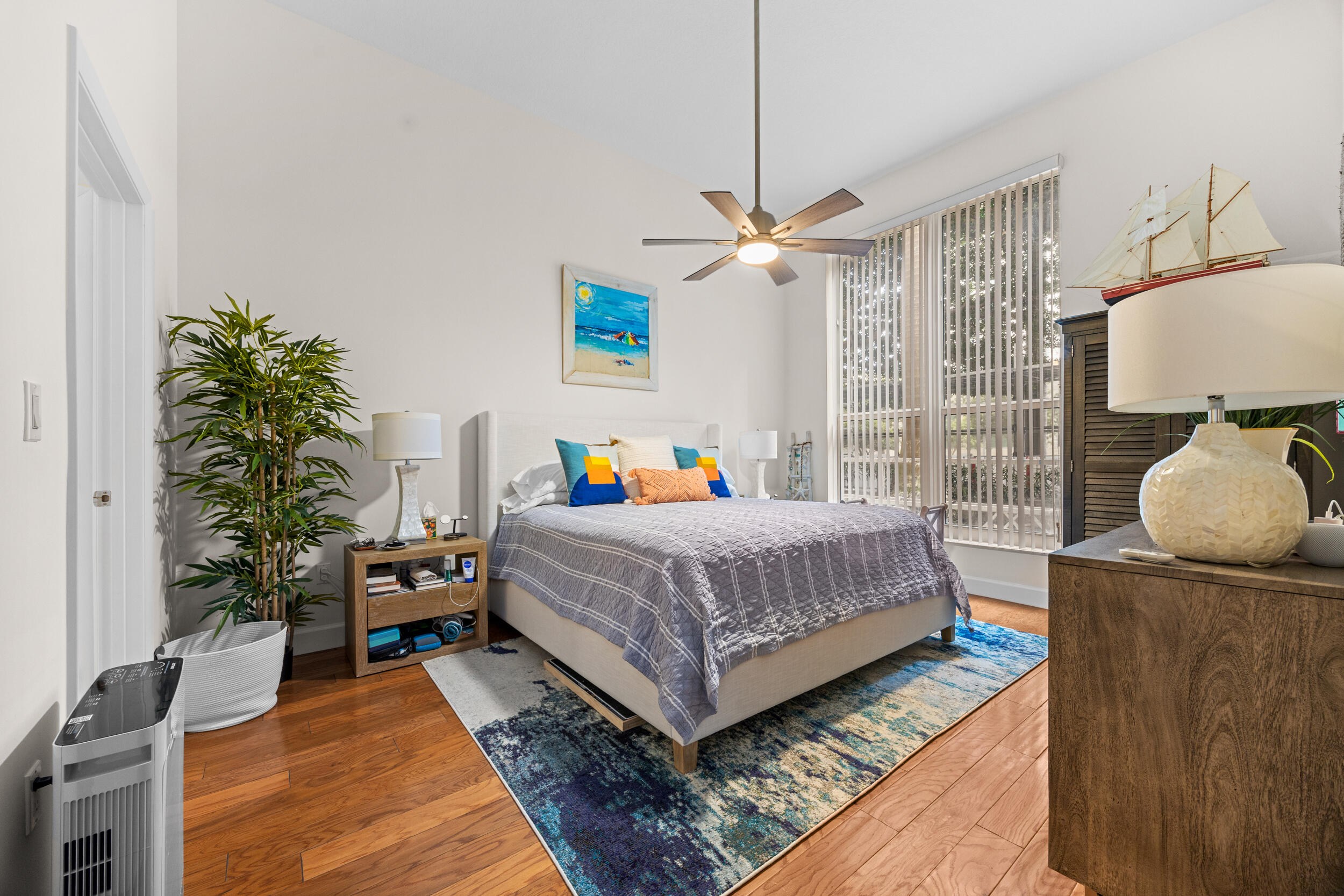 550 Okeechobee Boulevard 114