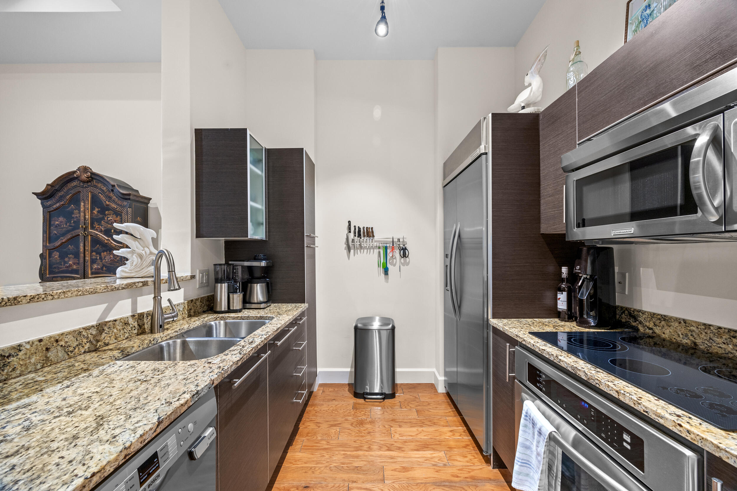 550 Okeechobee Boulevard 114