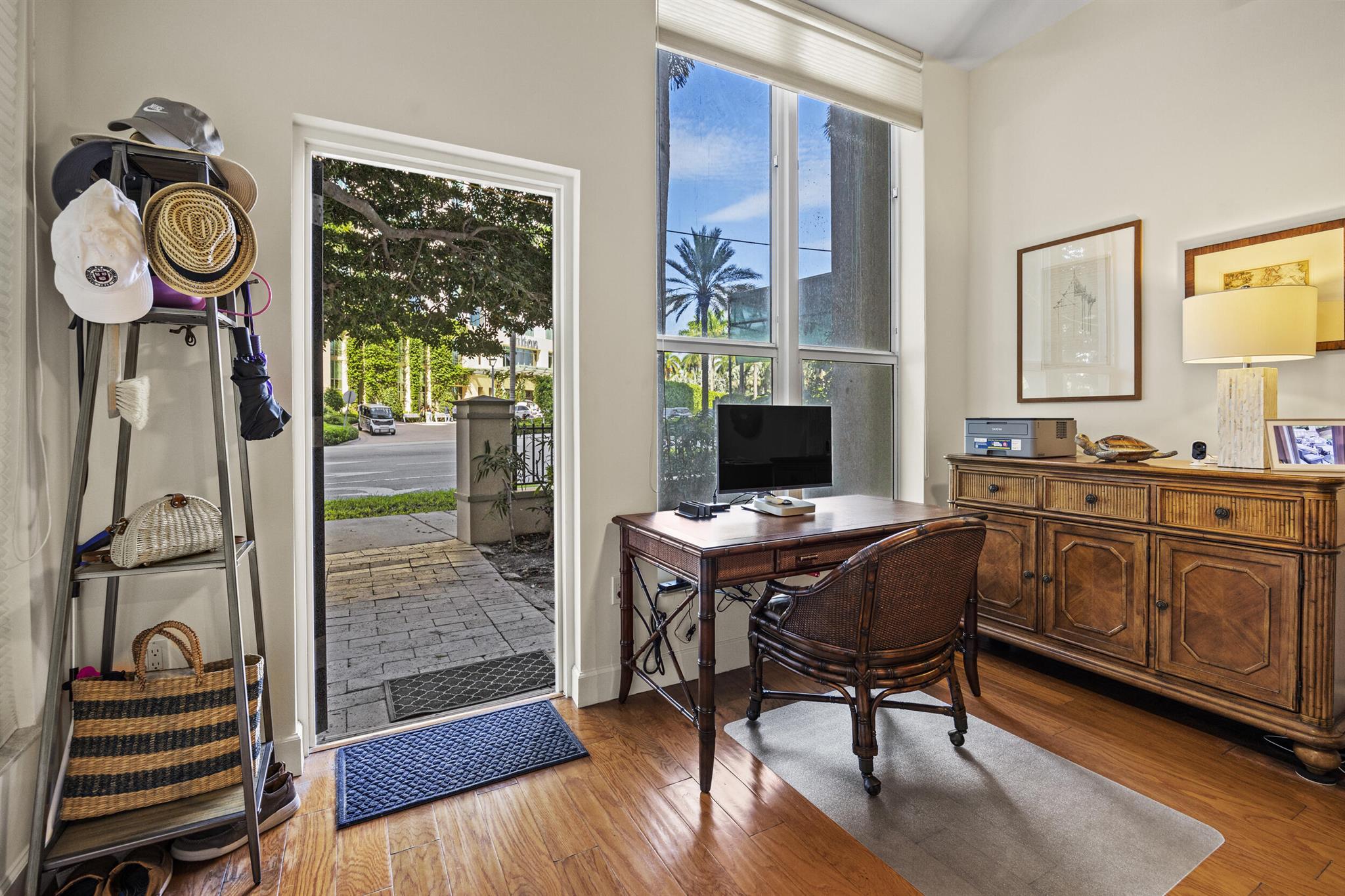 550 Okeechobee Boulevard 114