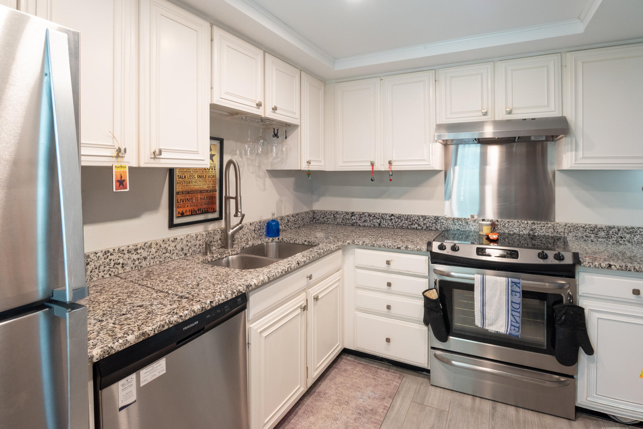 2550 Presidential Way 302