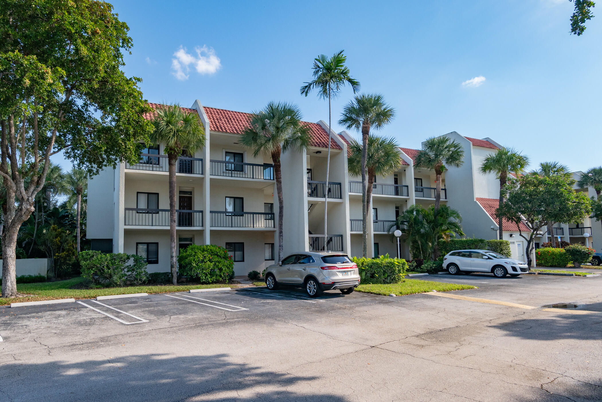 2550 Presidential Way 302