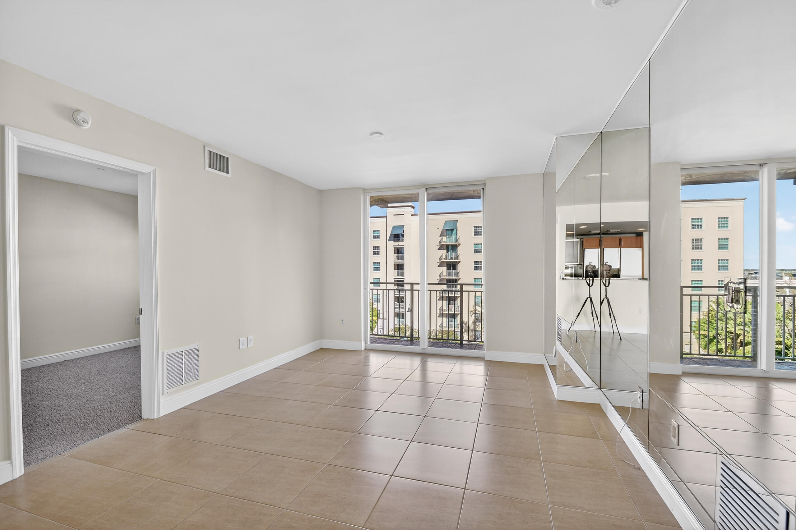 610 Clematis Street 631