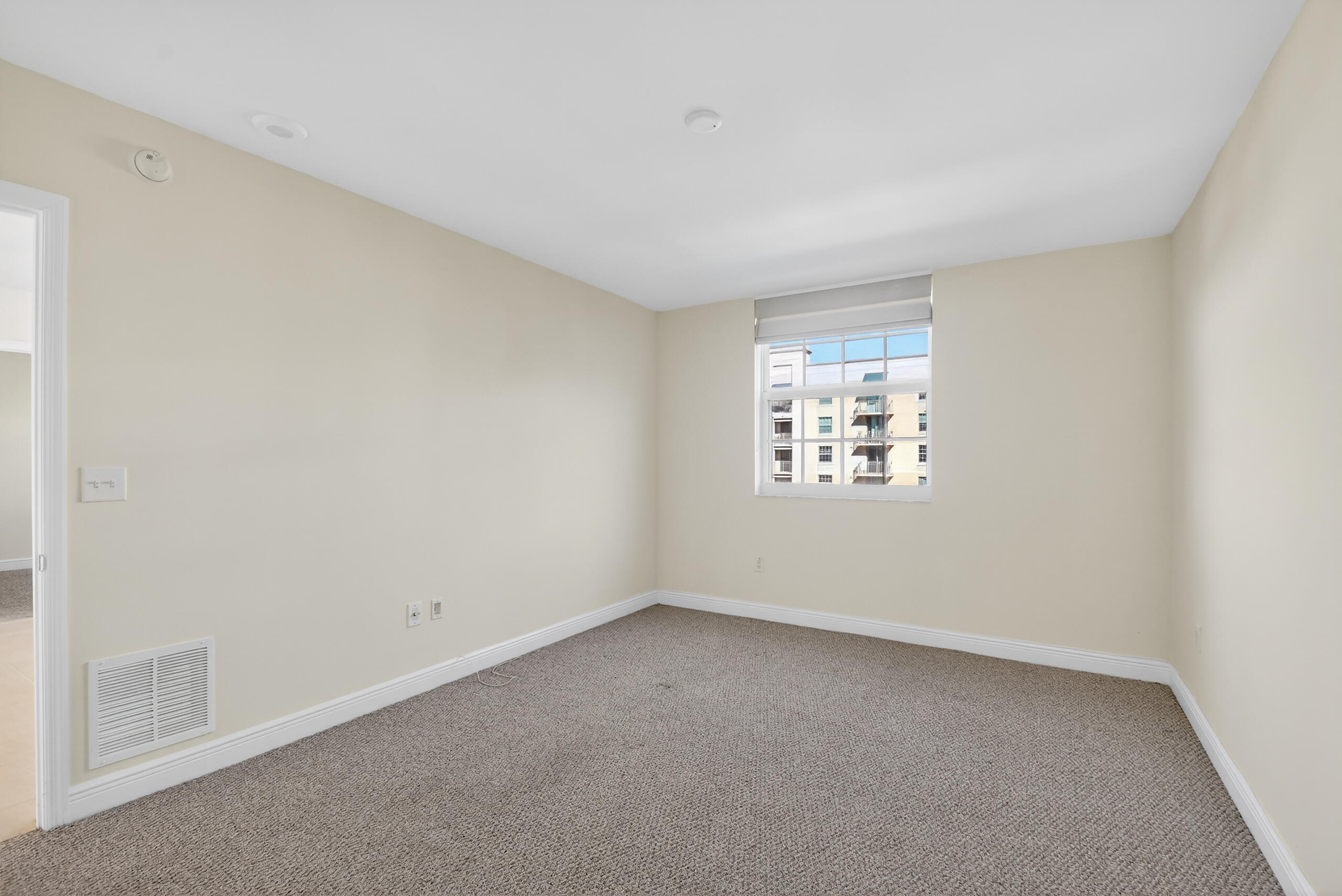 610 Clematis Street 631