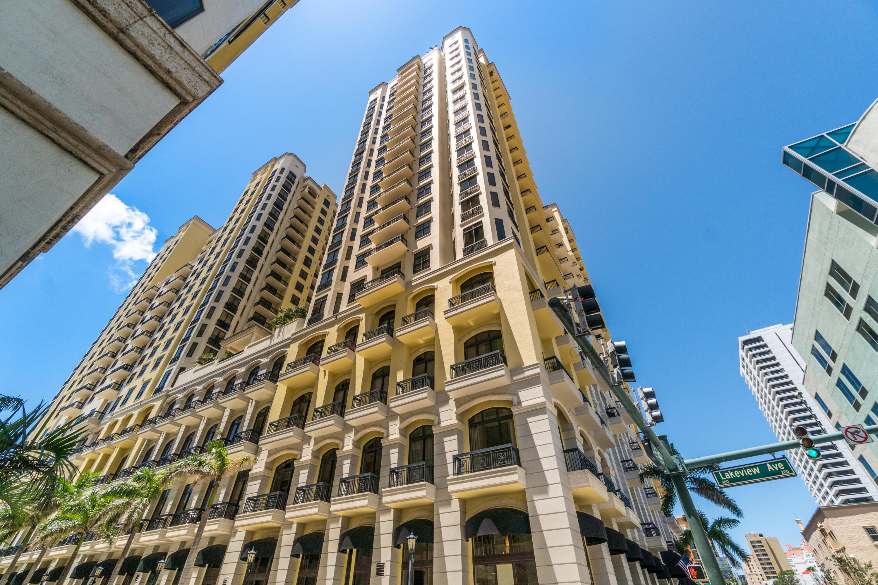 701 S Olive Avenue 305