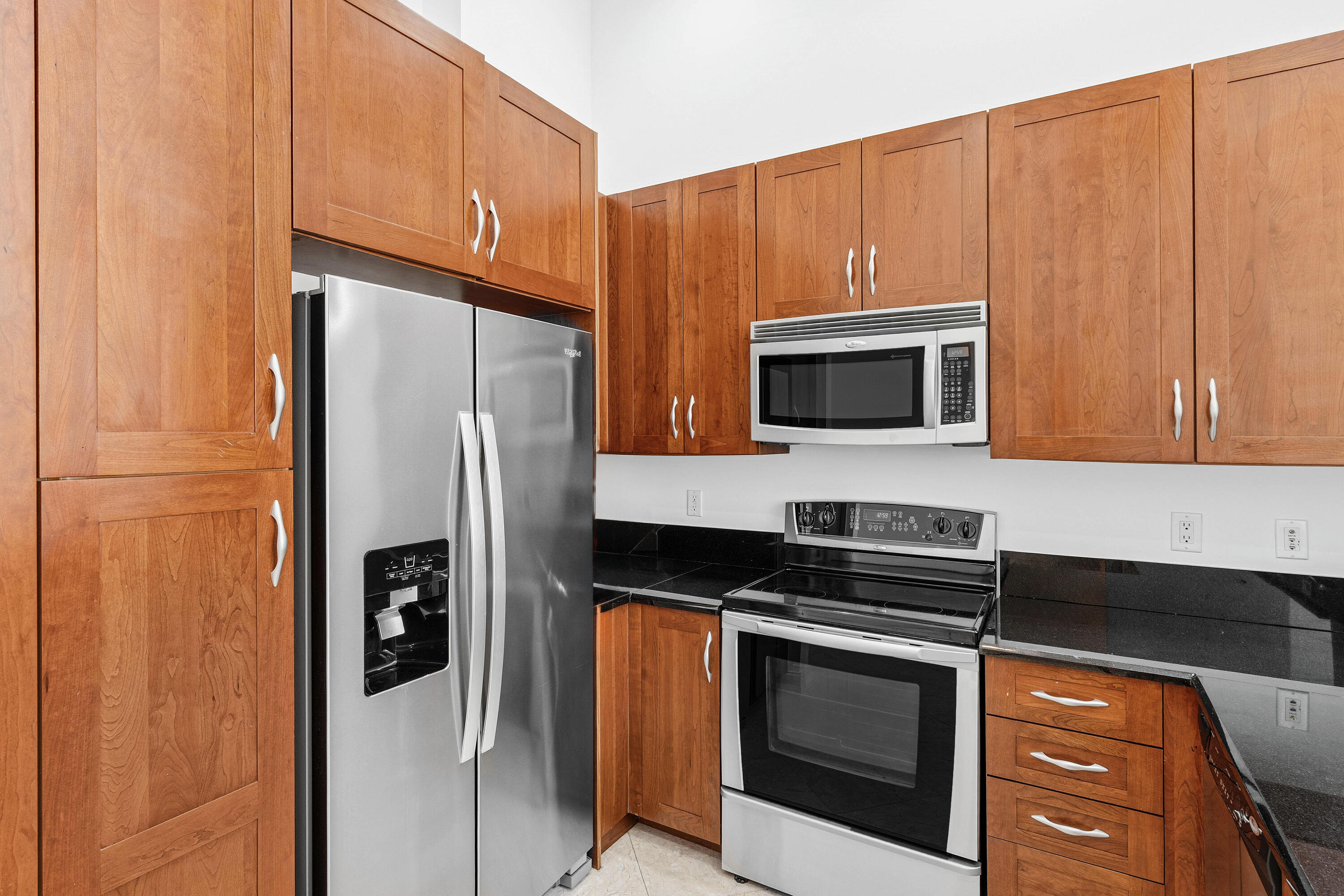701 S Olive Avenue 305