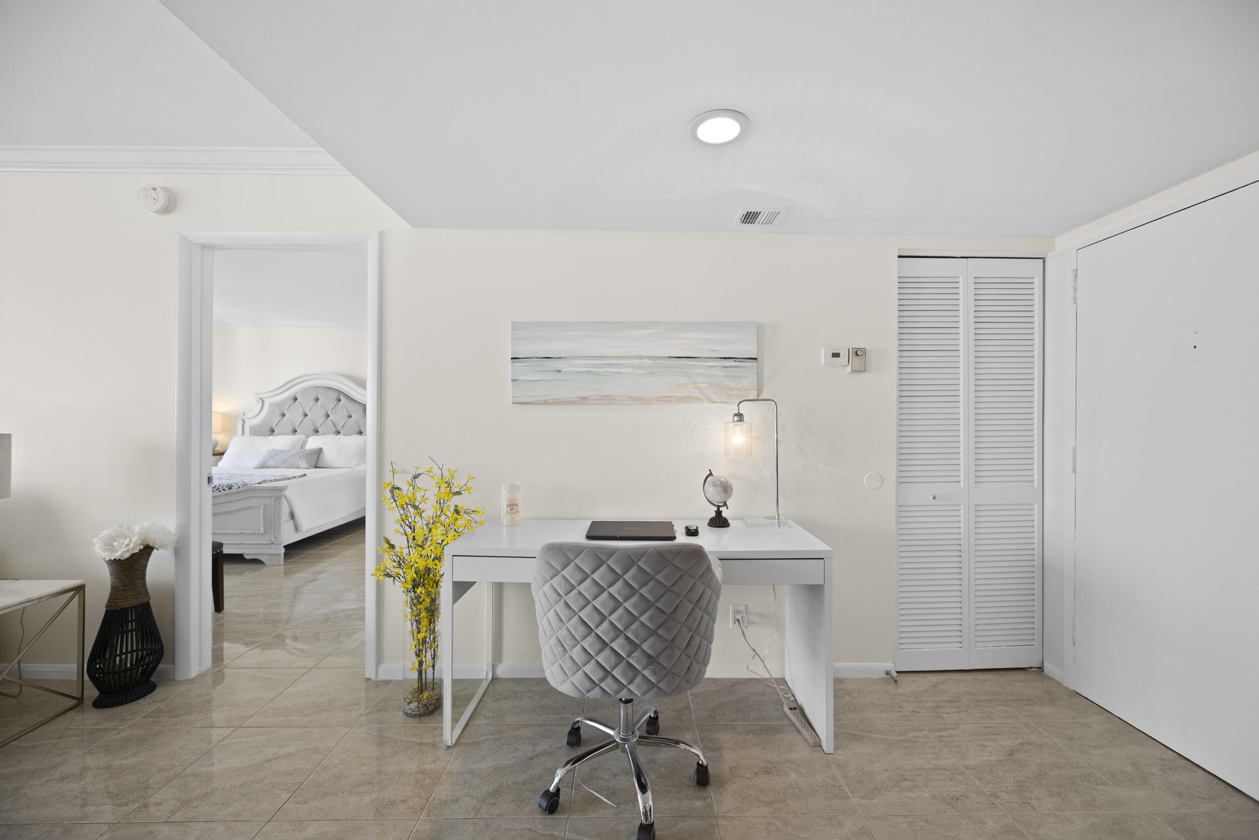 2425 Presidential Way Ph2