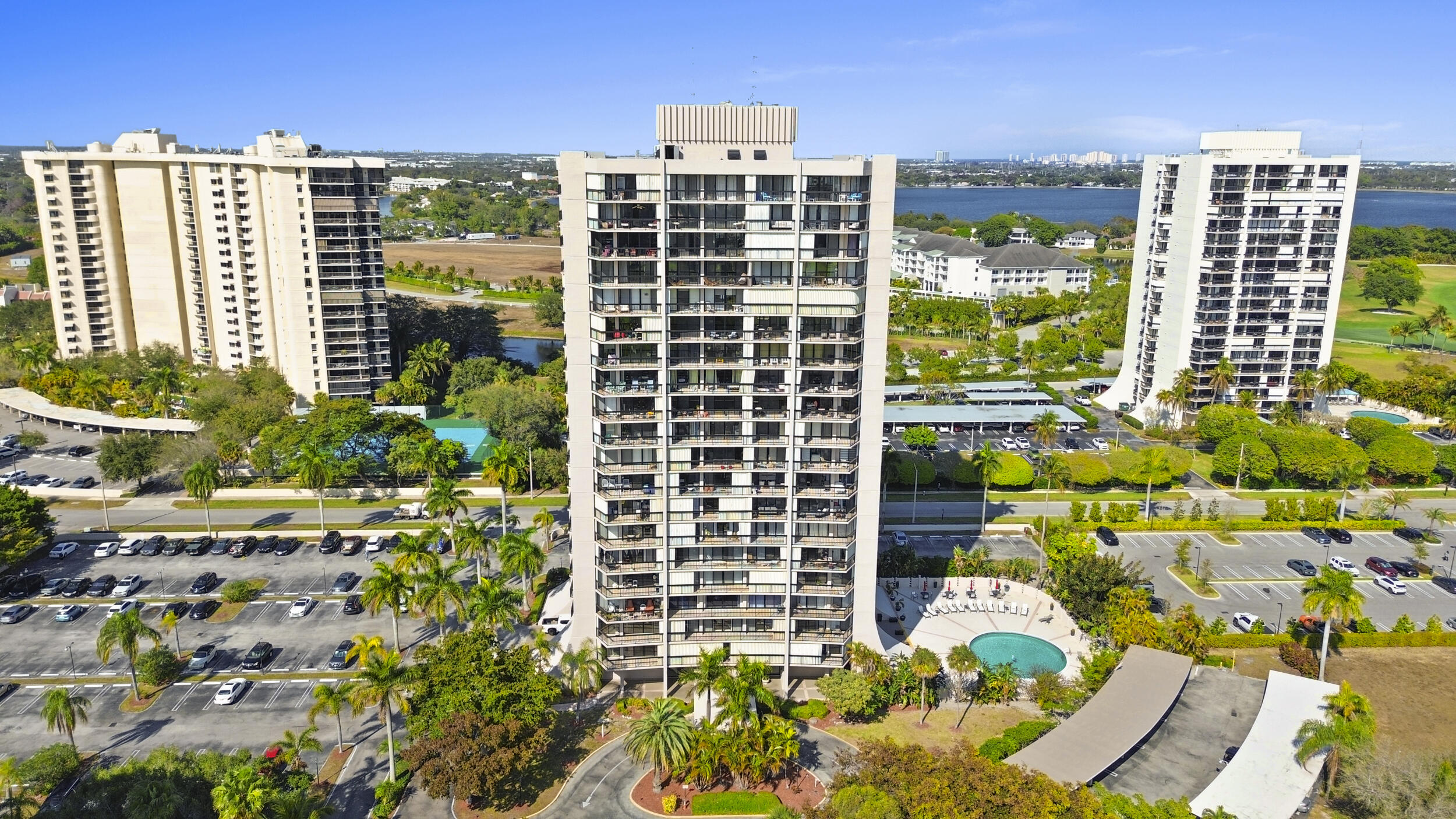 2425 Presidential Way Ph2