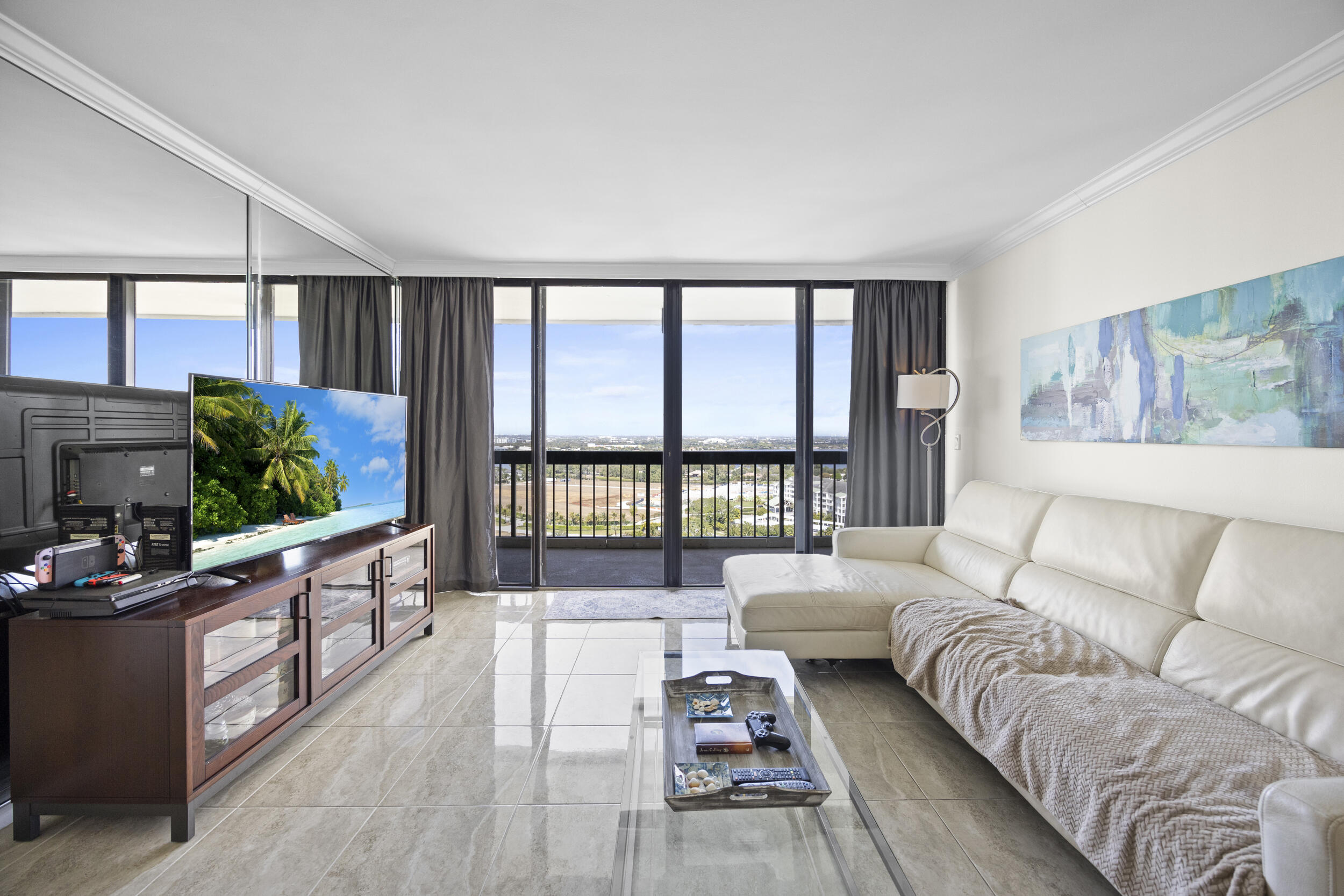 2425 Presidential Way Ph2