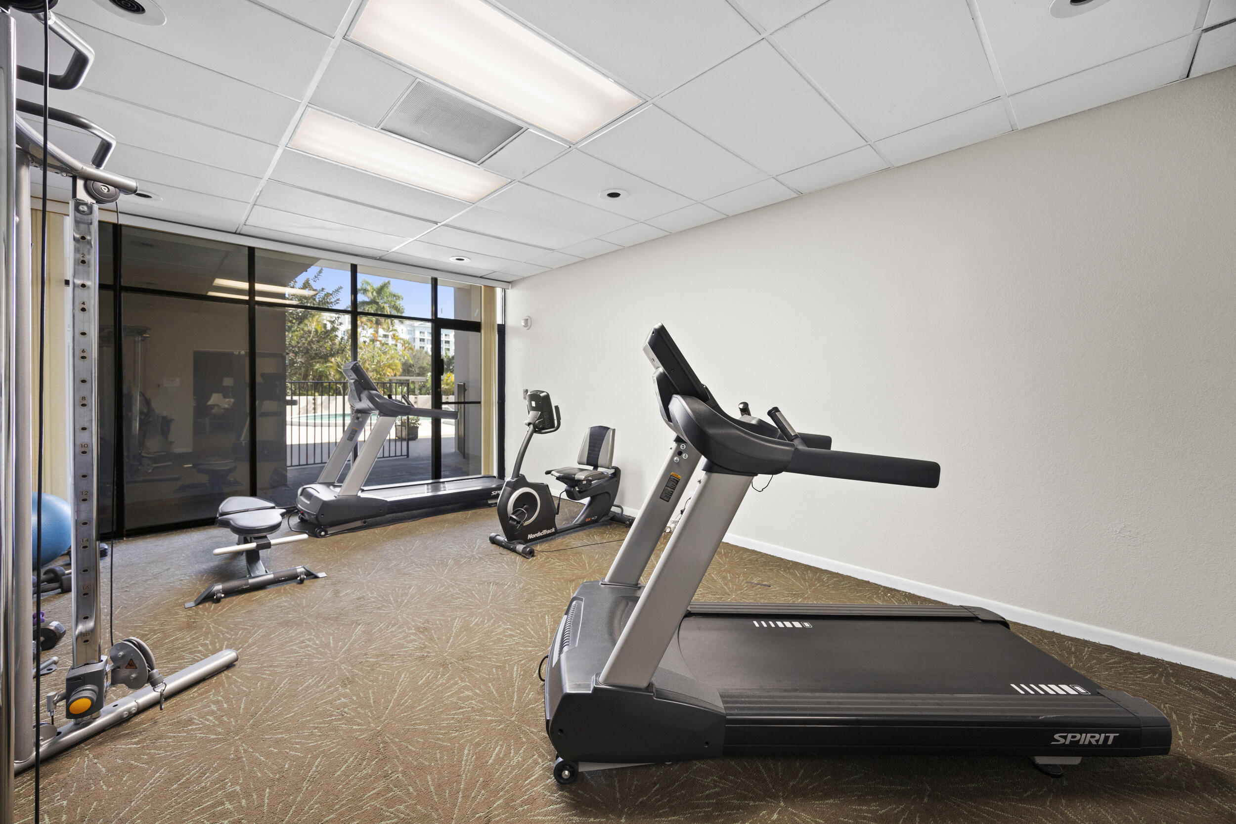 2425 Presidential Way Ph2