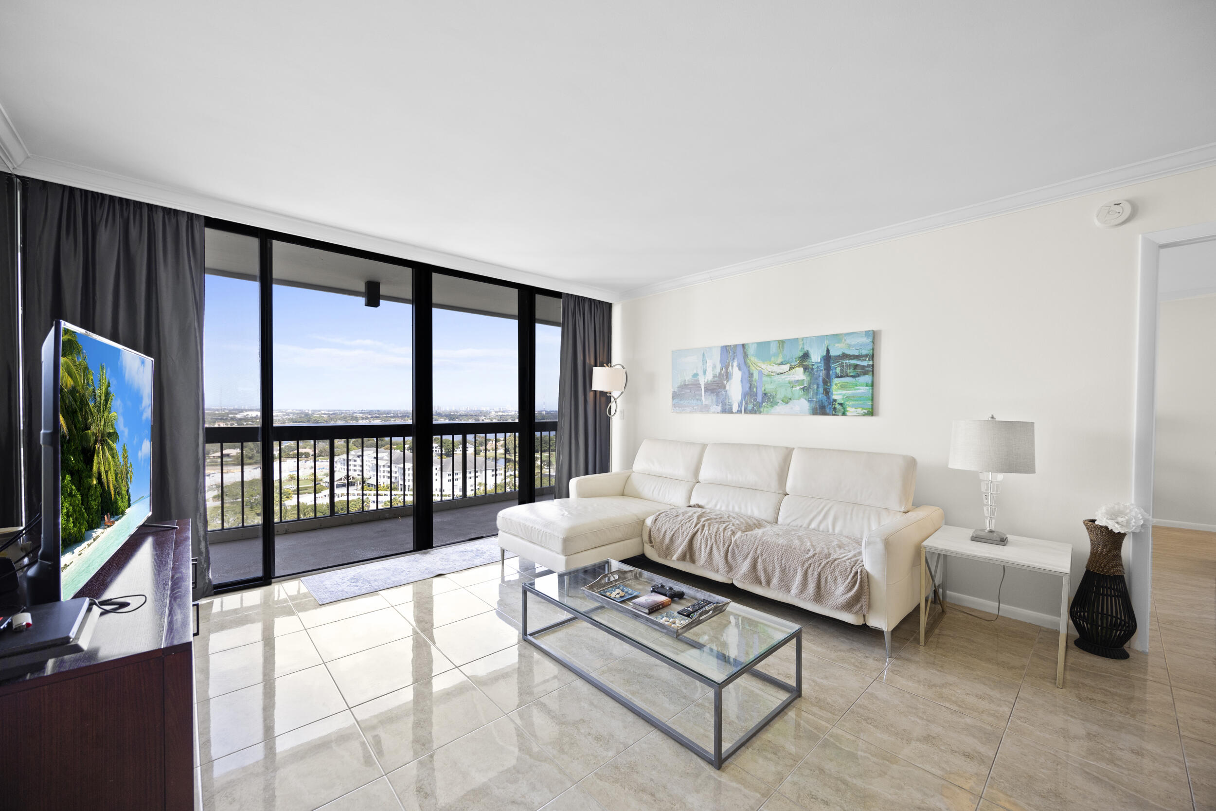 2425 Presidential Way Ph2