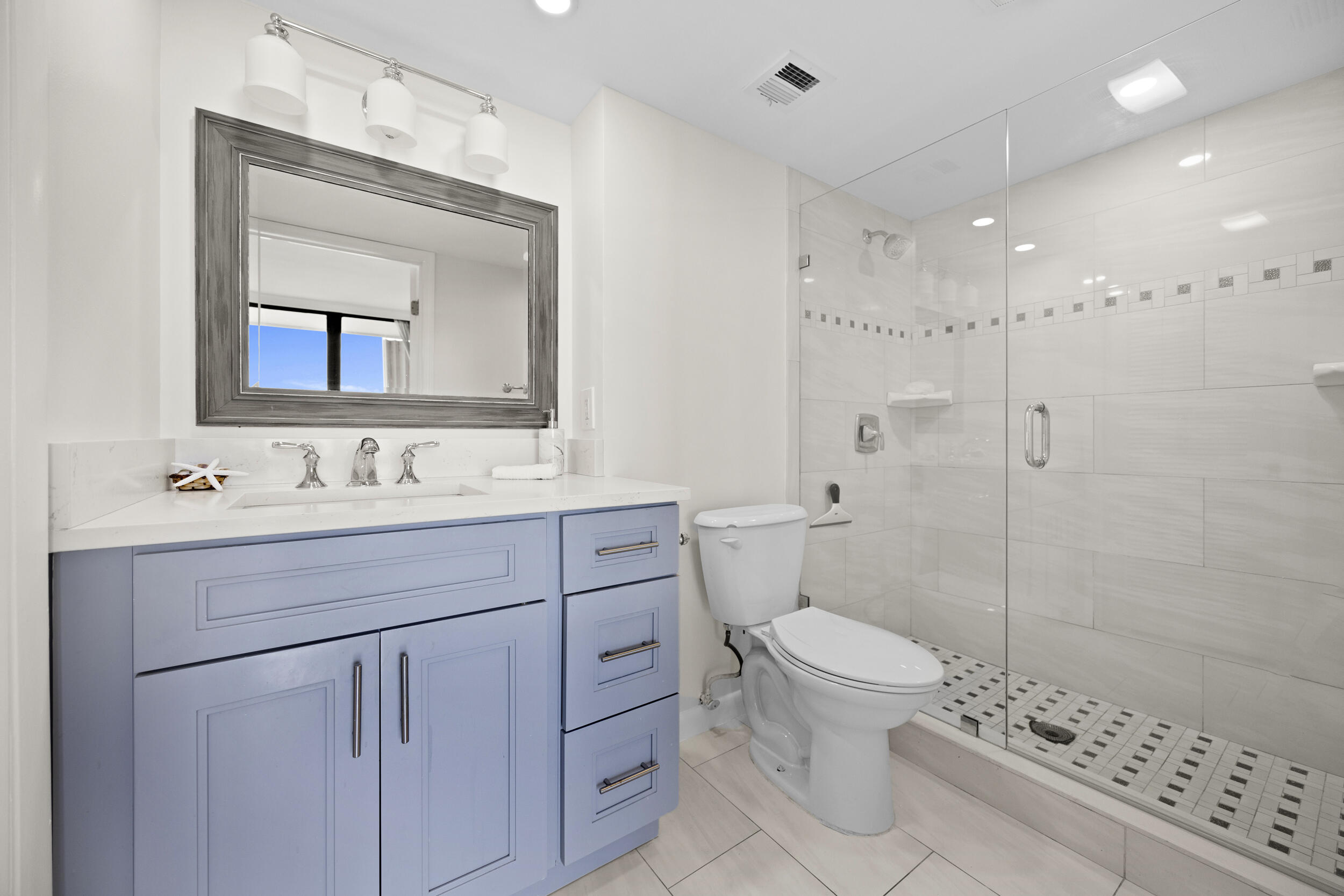 2425 Presidential Way Ph2