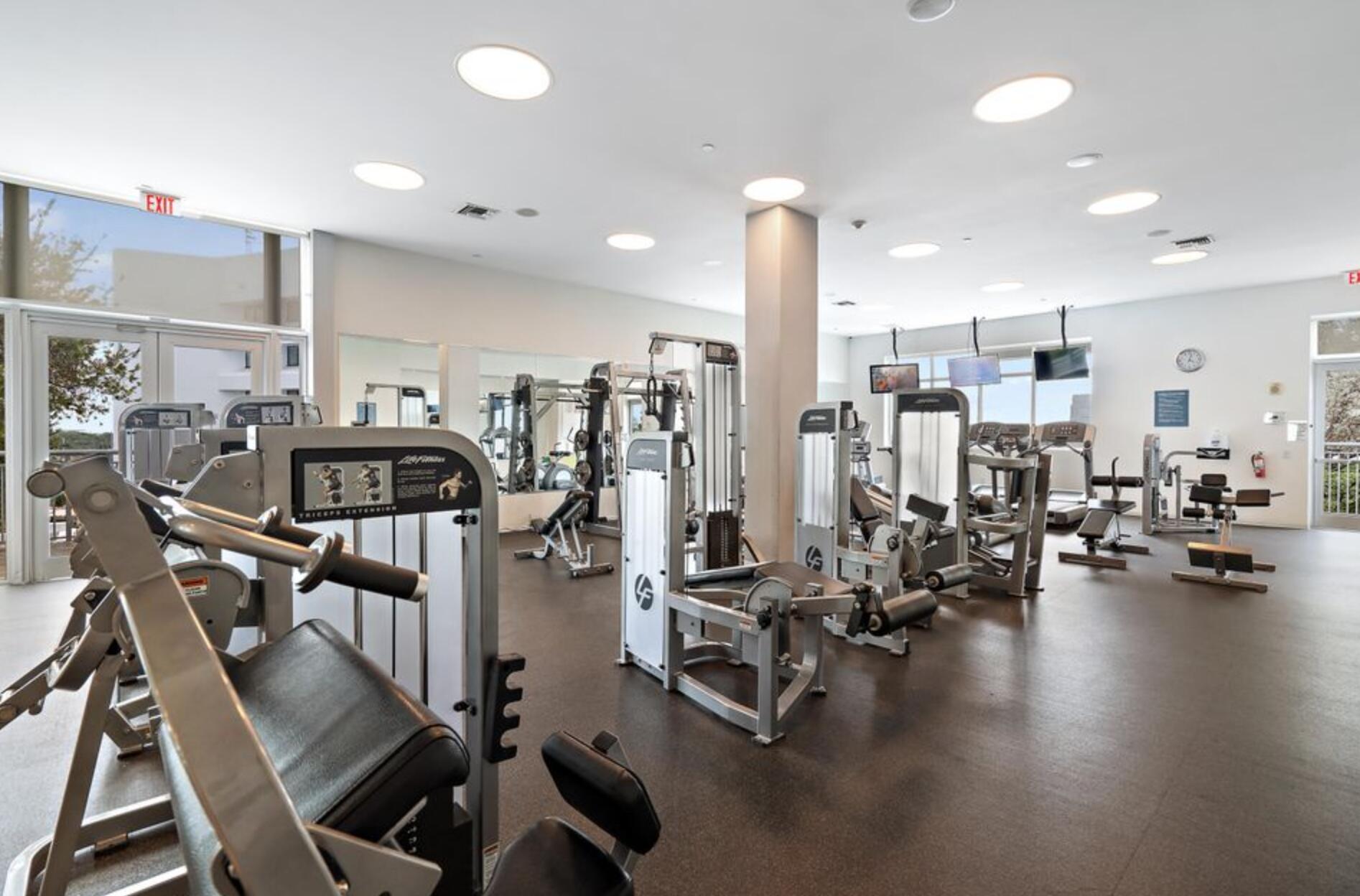 300 S Australian Avenue 1503