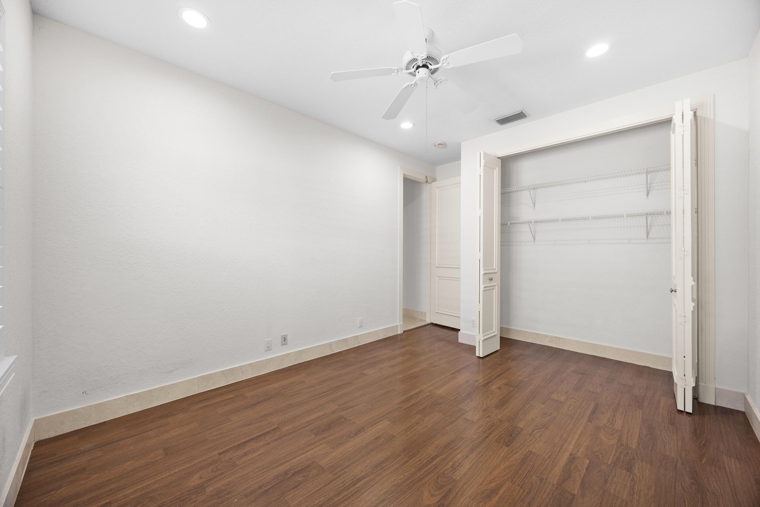 1558 Farmington Avenue