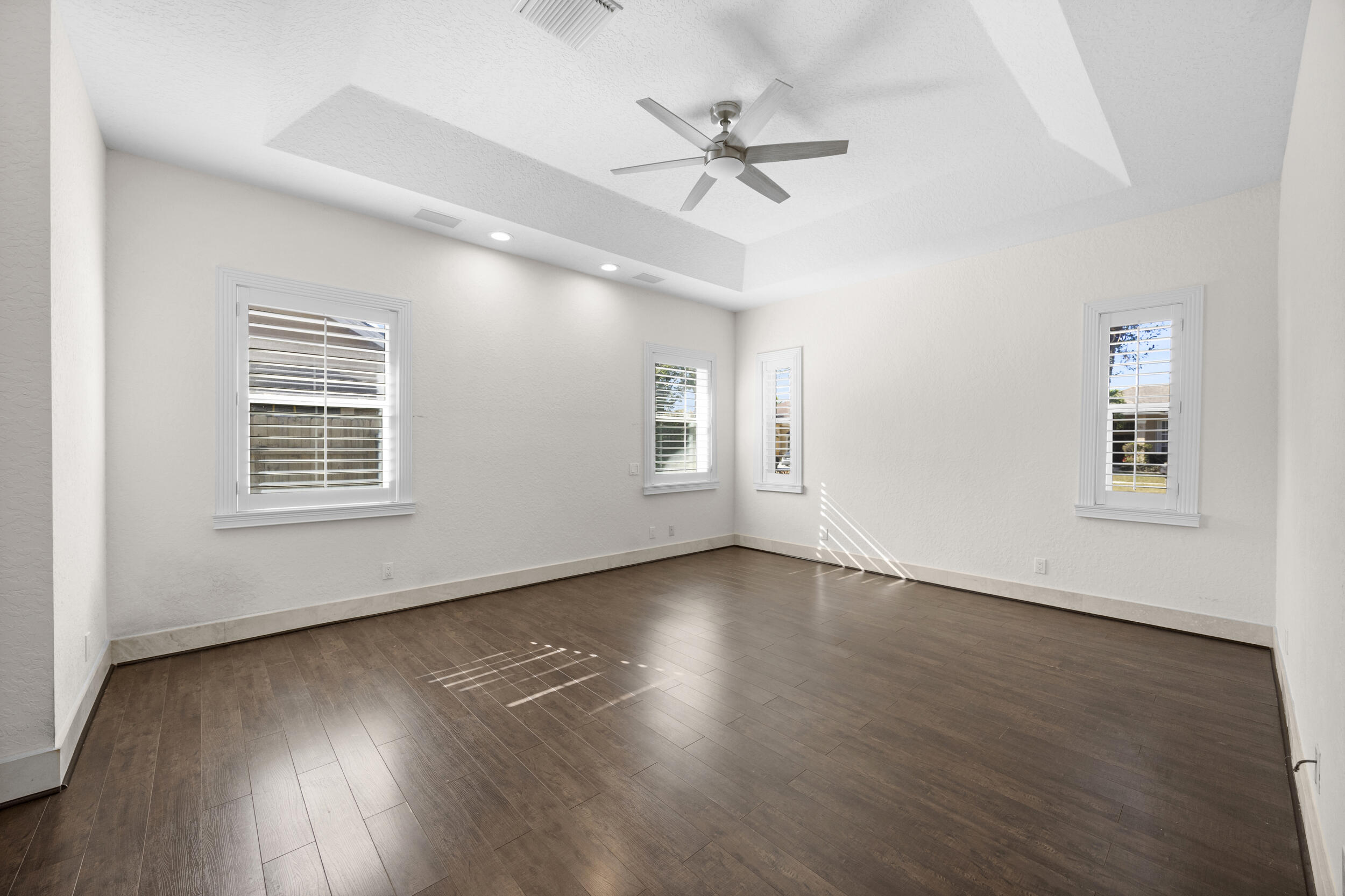 1558 Farmington Avenue