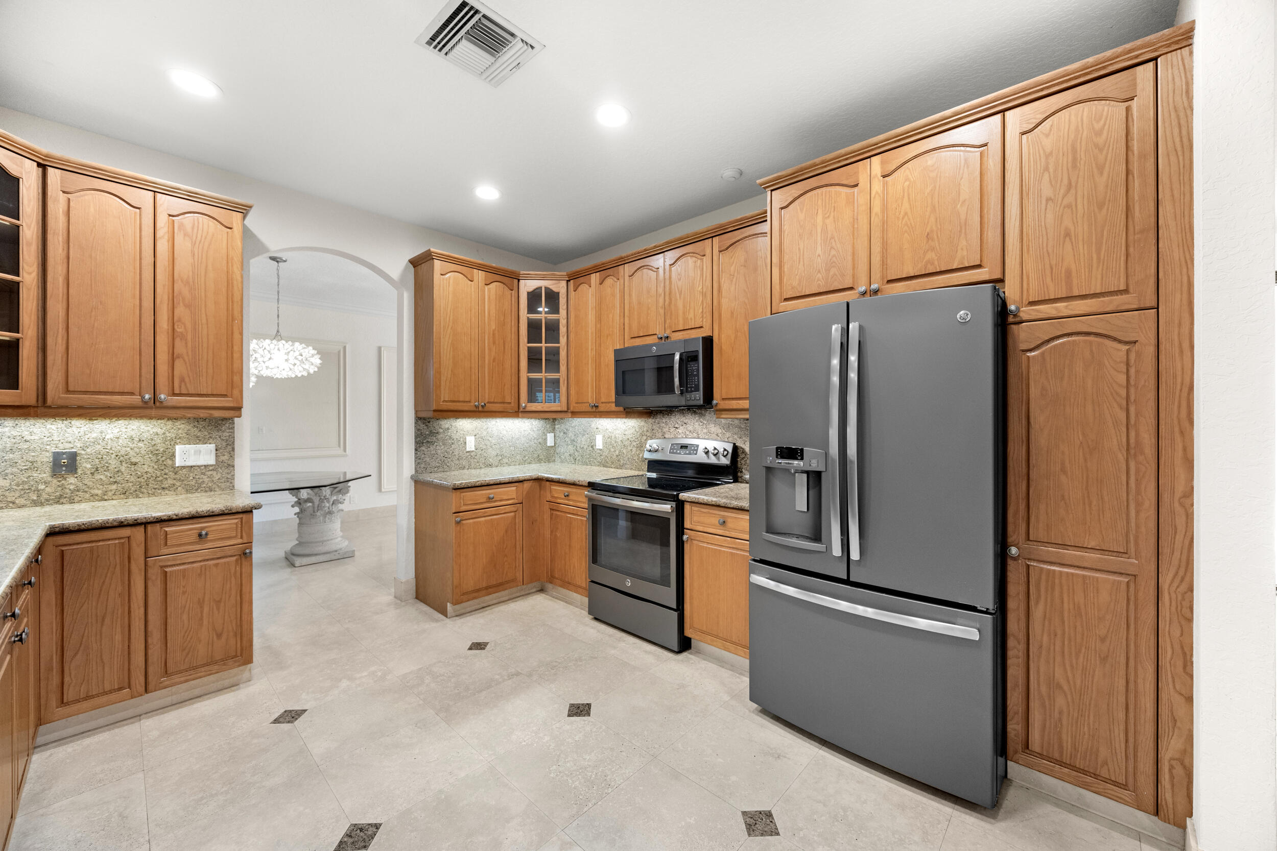 1558 Farmington Avenue