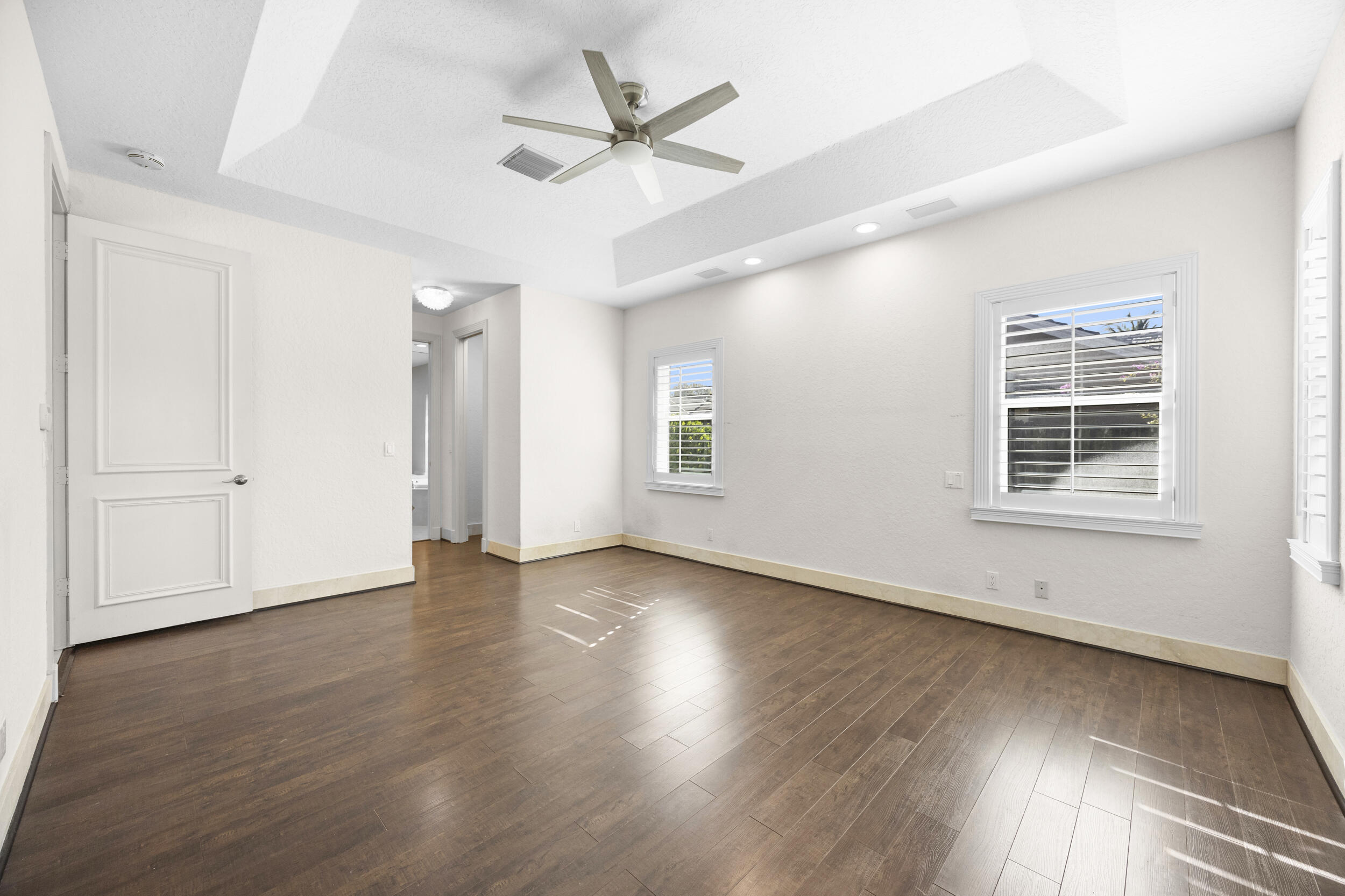 1558 Farmington Avenue