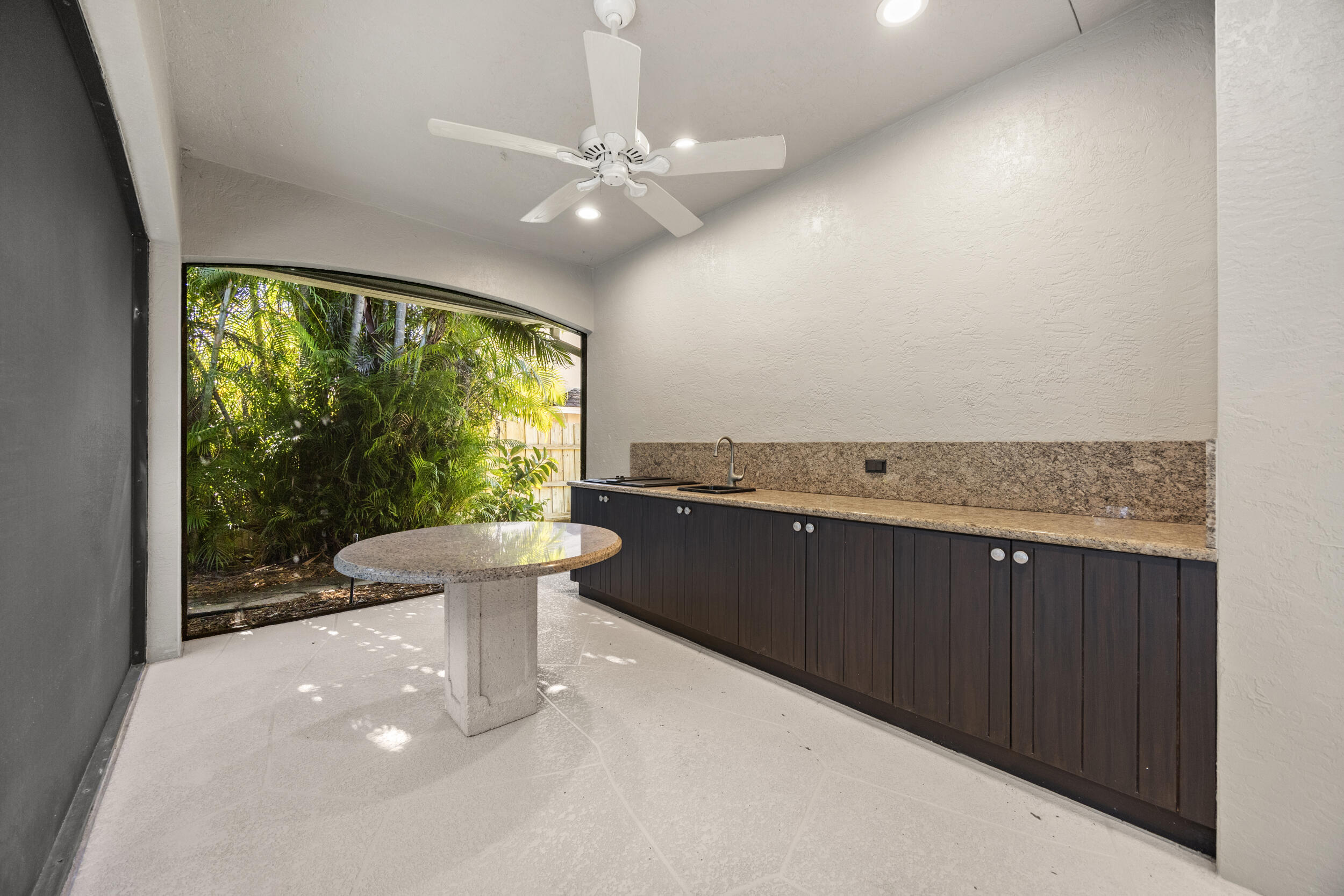 1558 Farmington Avenue