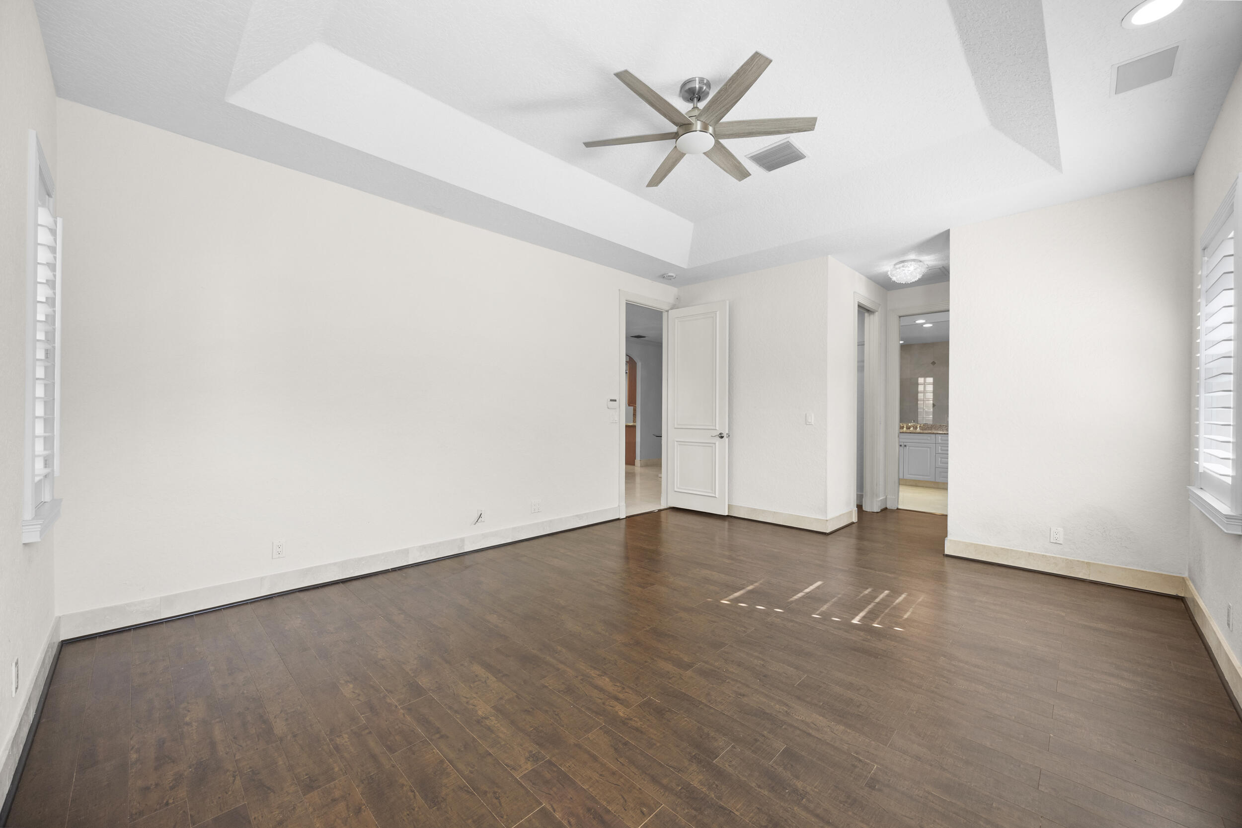 1558 Farmington Avenue