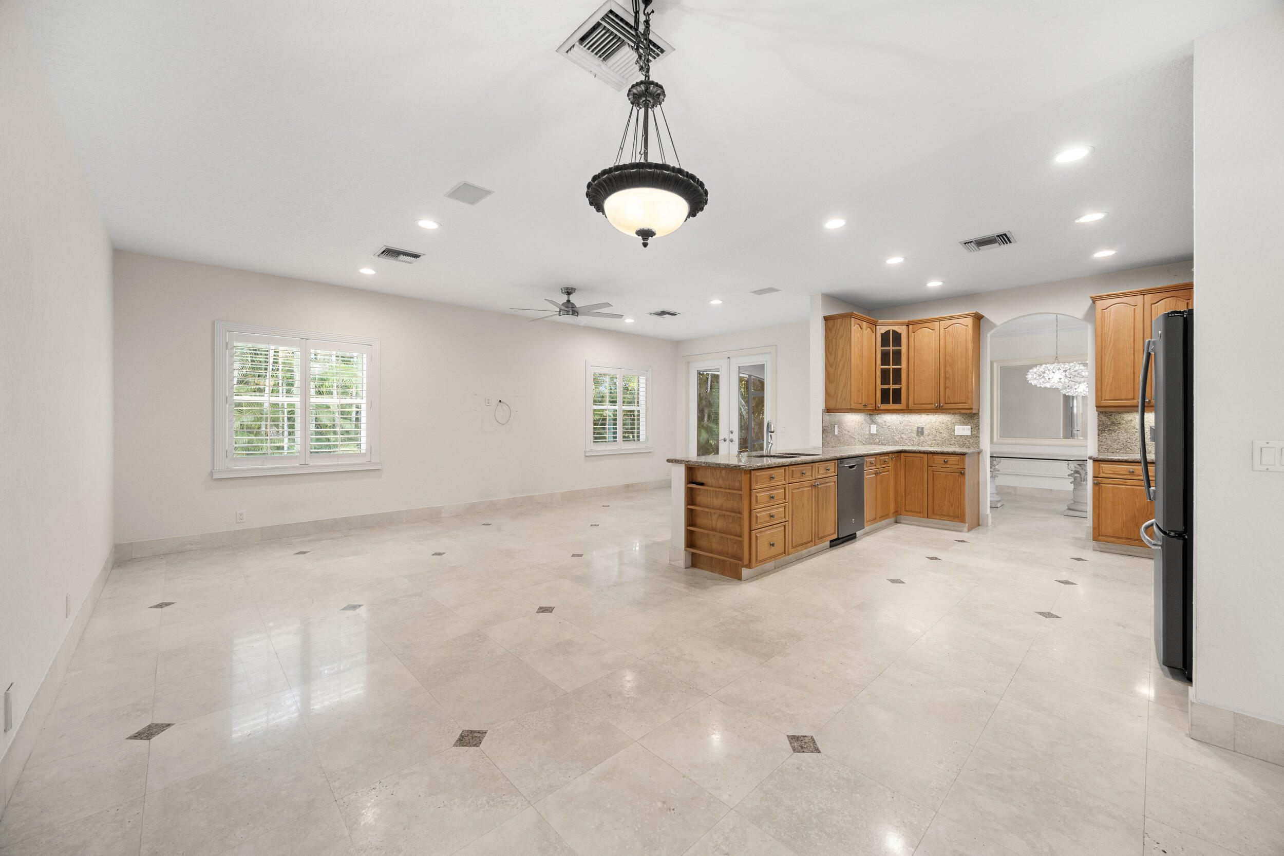 1558 Farmington Avenue