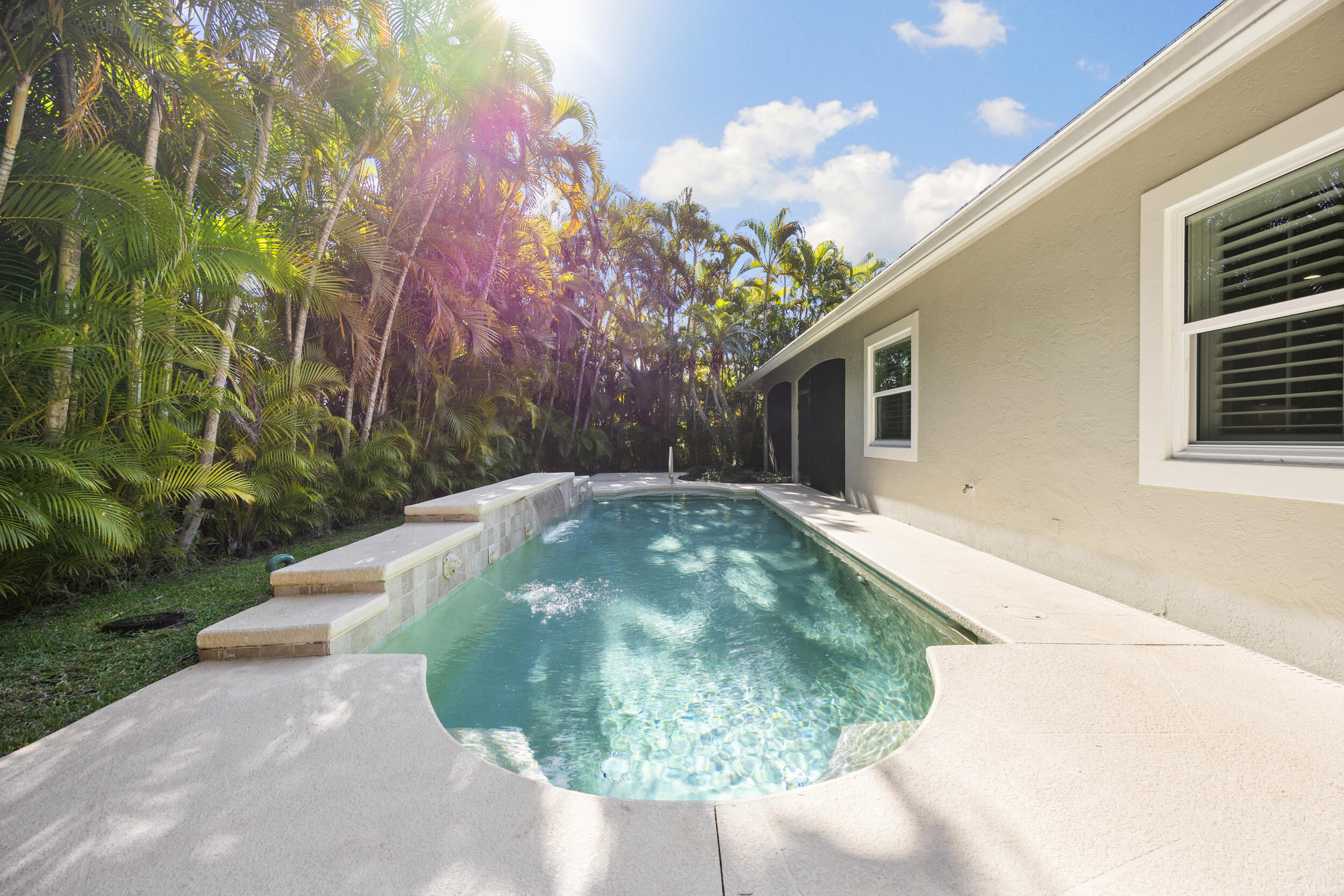 1558 Farmington Avenue