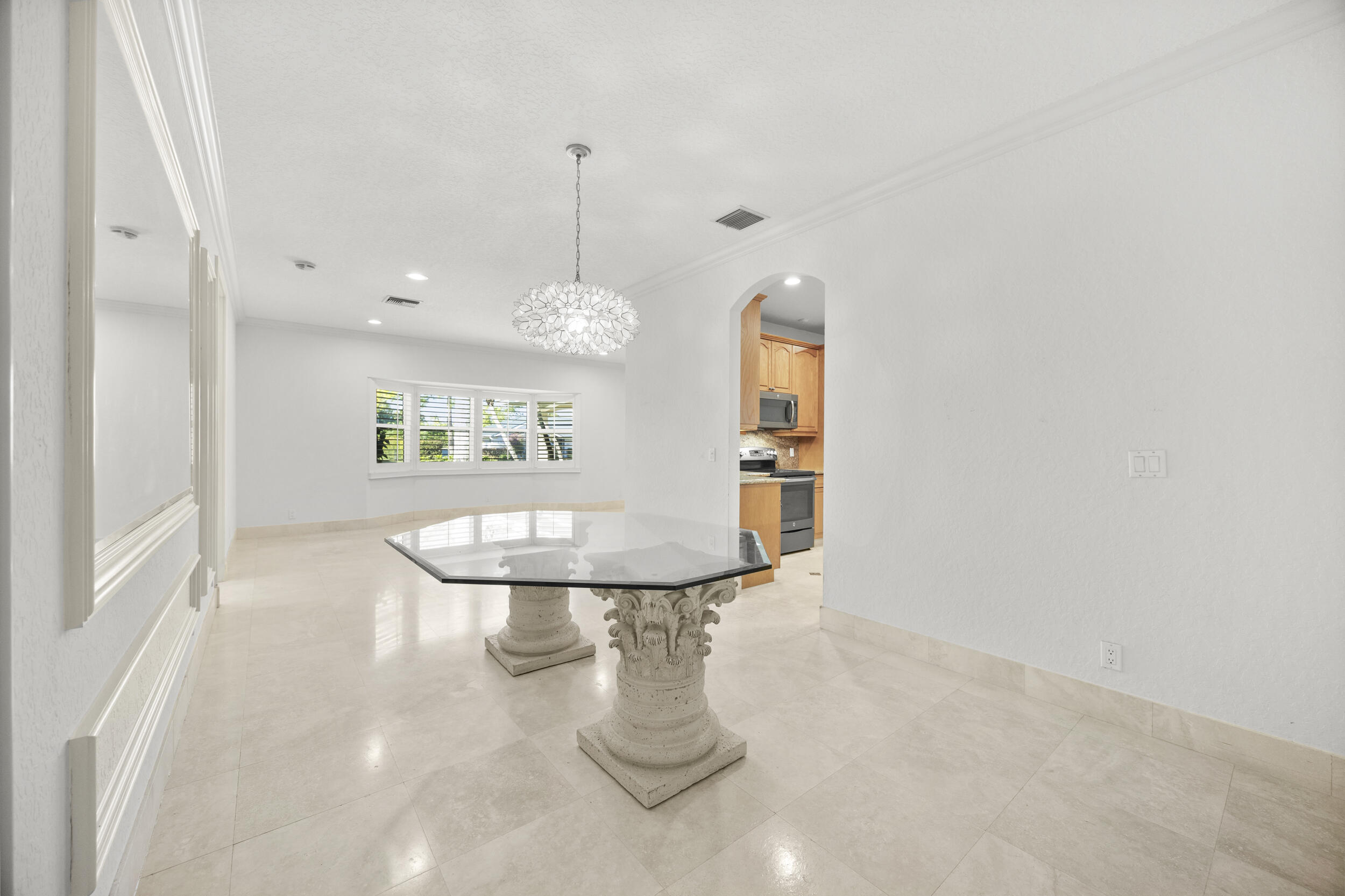 1558 Farmington Avenue