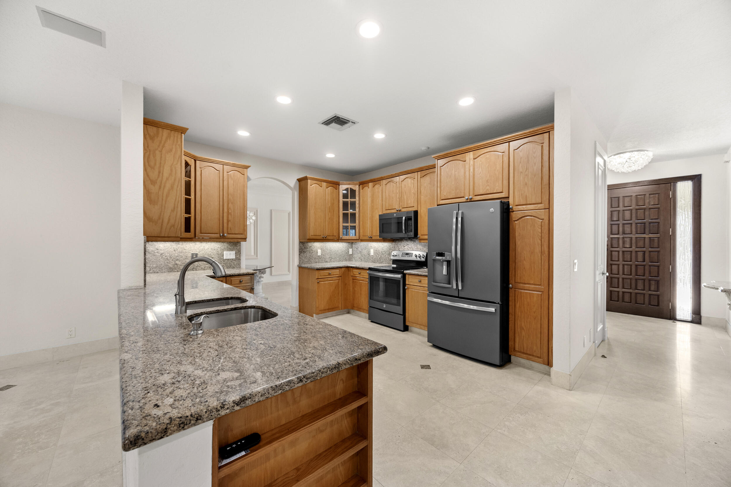 1558 Farmington Avenue