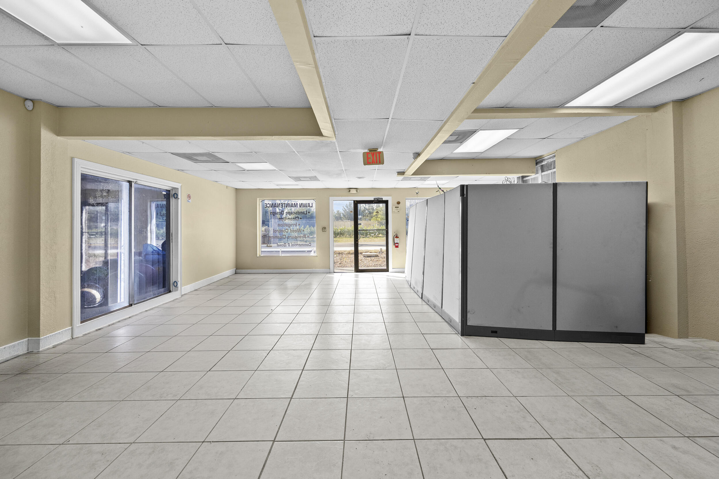 3085 2nd Avenue N, Palm Springs