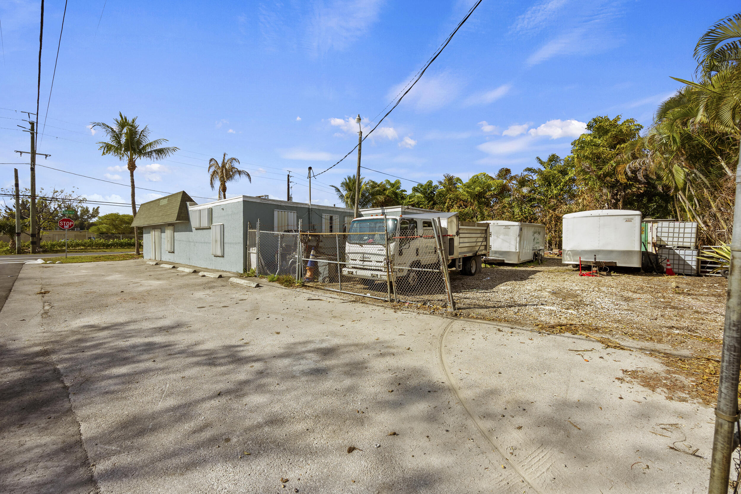 3085 2nd Avenue N, Palm Springs