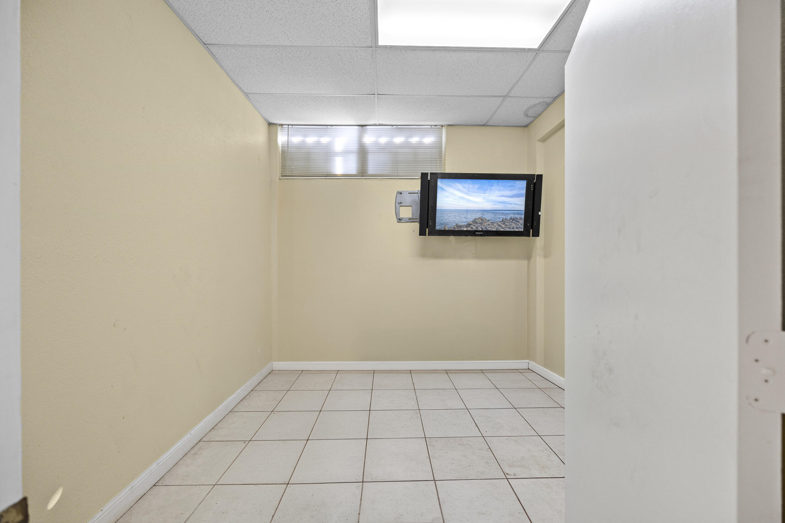 3085 2nd Avenue N, Palm Springs