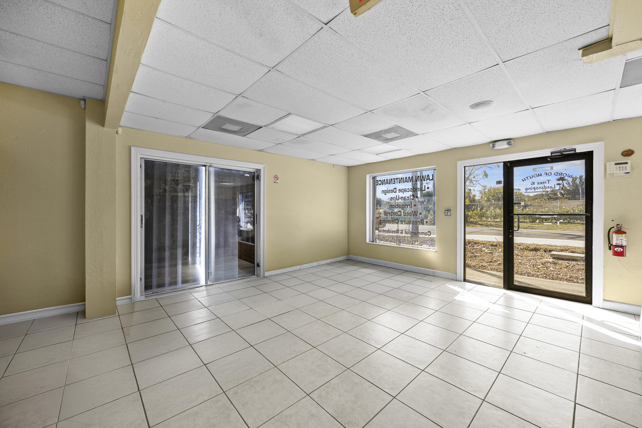 3085 2nd Avenue N, Palm Springs