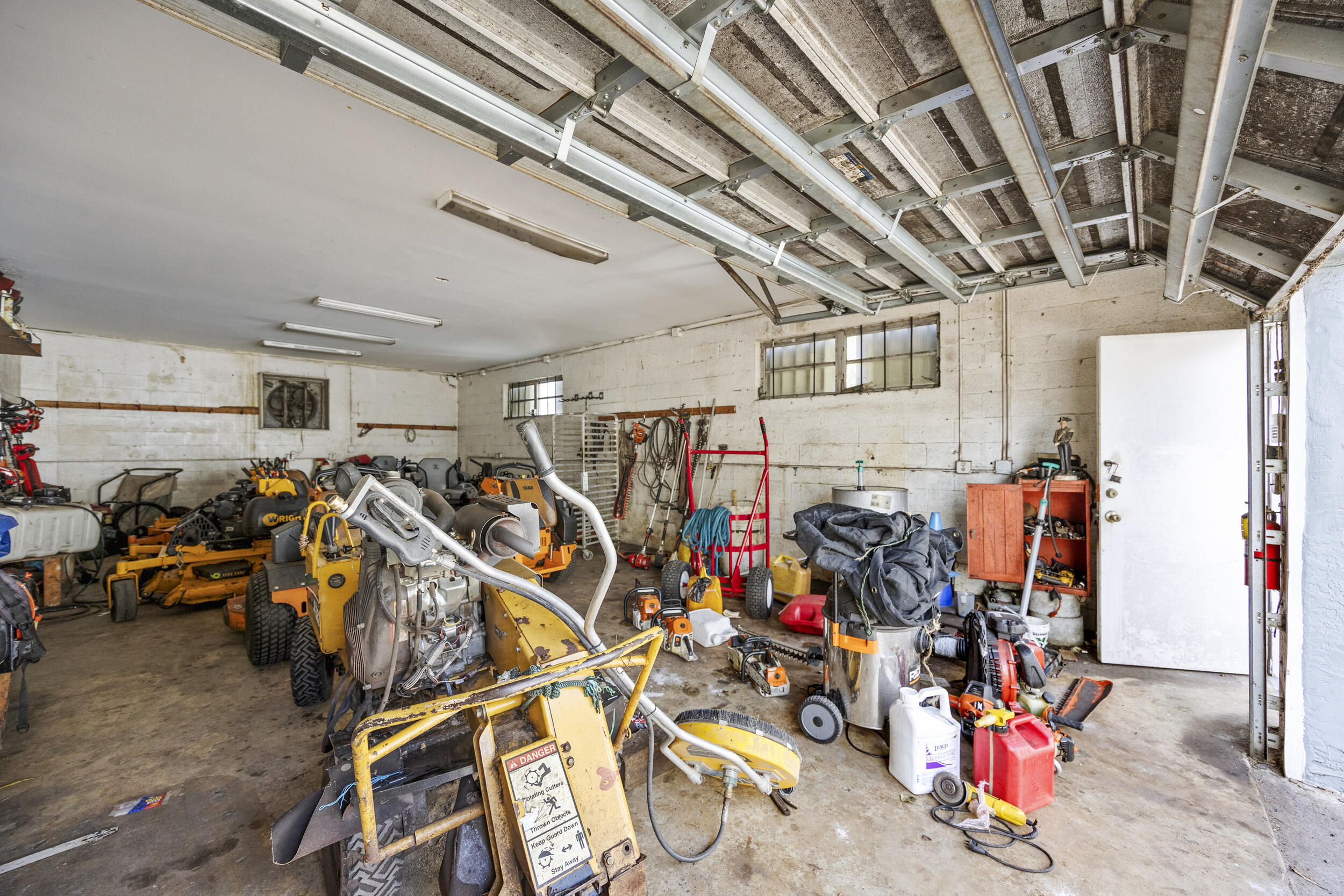 3085 2nd Avenue N, Palm Springs