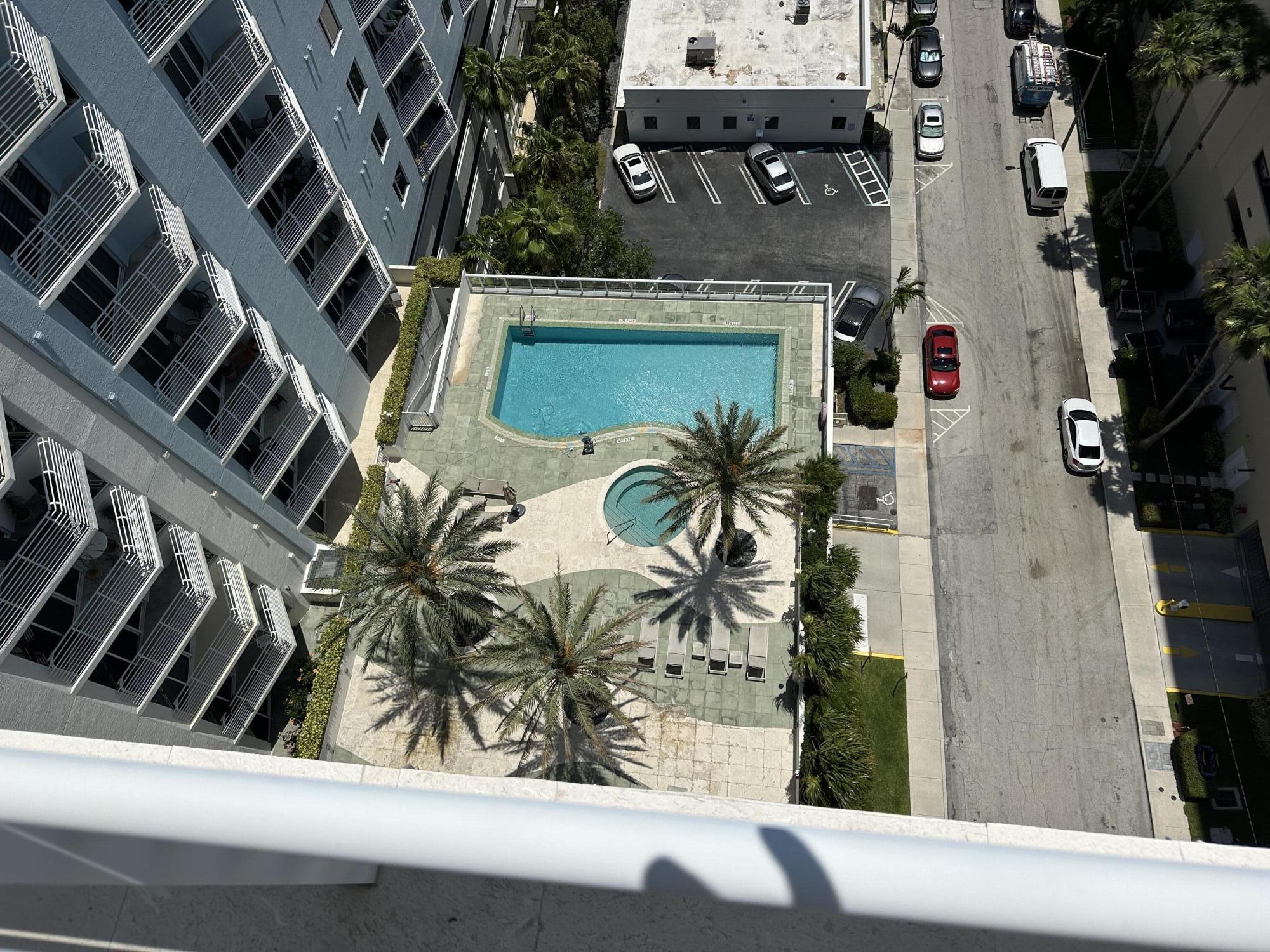 1551 N Flagler Drive (annual/seasonal) Uph 11
