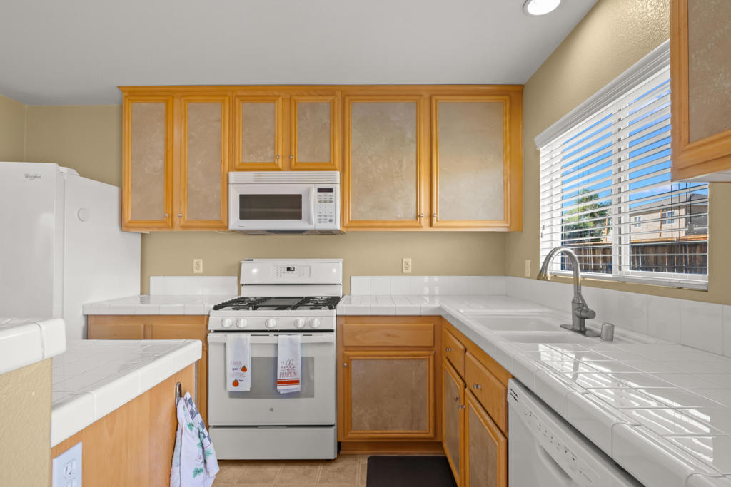 83676 Mccoy Peak Avenue