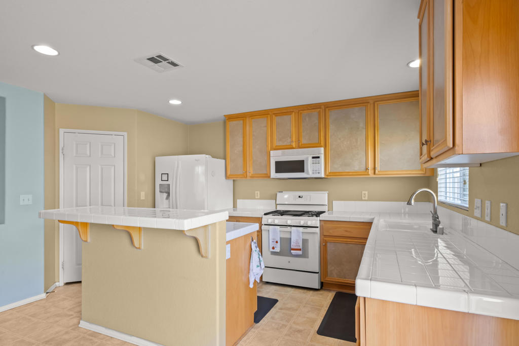 83676 Mccoy Peak Avenue