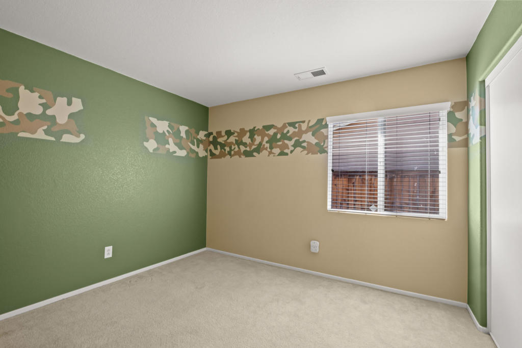 83676 Mccoy Peak Avenue