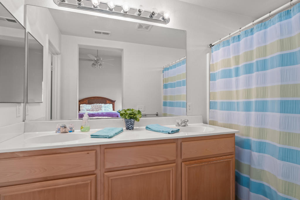 83676 Mccoy Peak Avenue