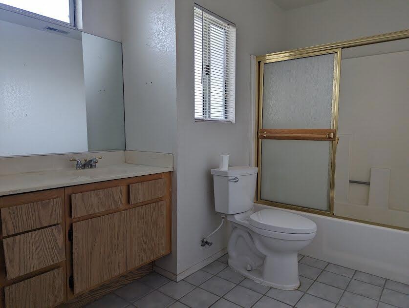 49435 Tulipan Street