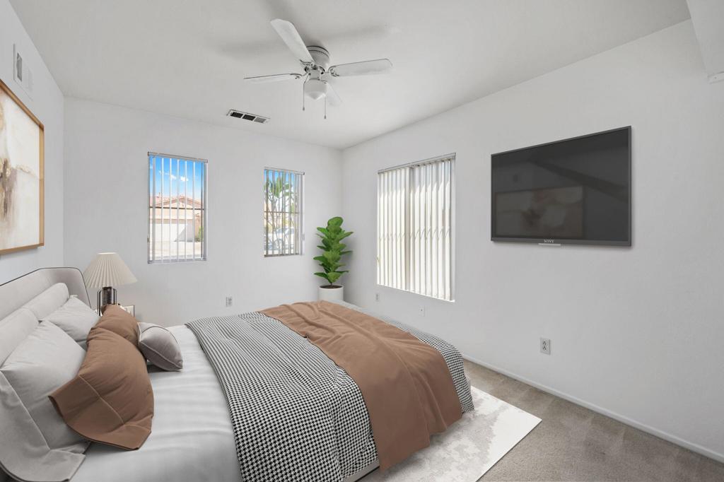 81461 Avenida Esmeralda