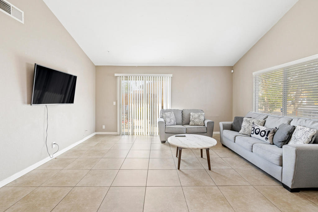 65849 Cahuilla Avenue