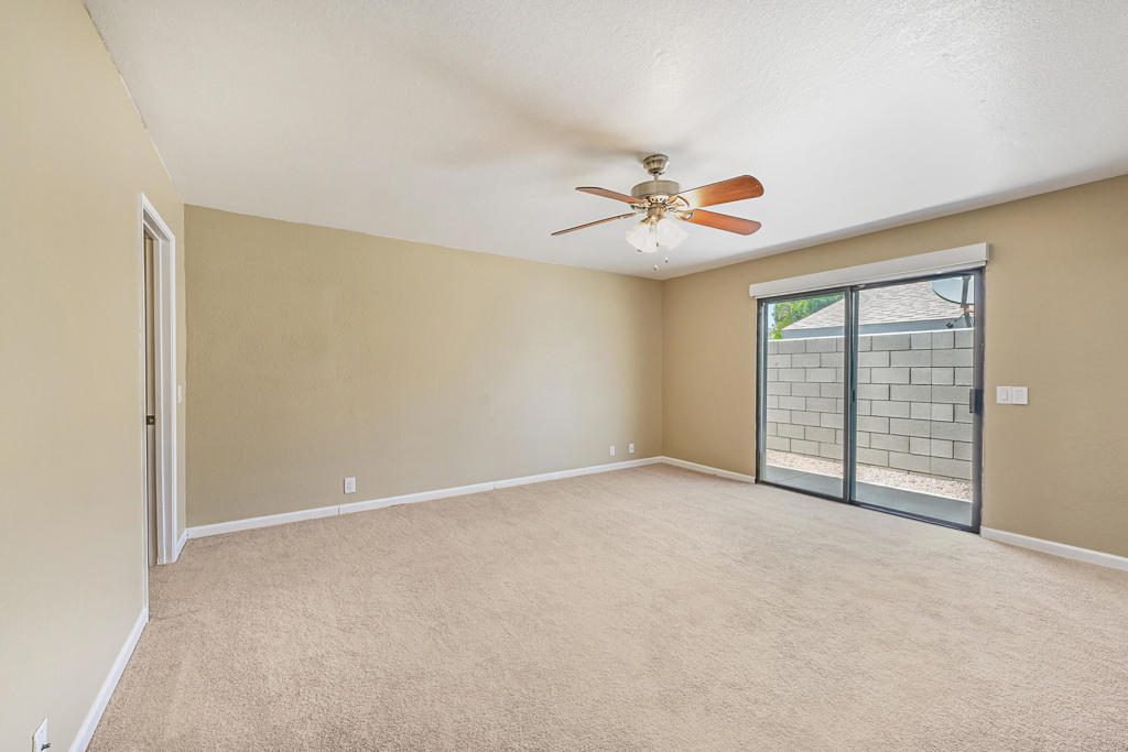 54245 Avenida Mendoza