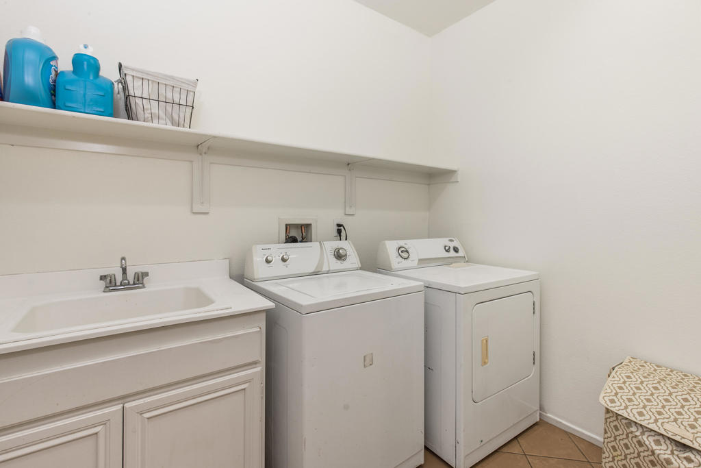 85920 Avenida Raylynn