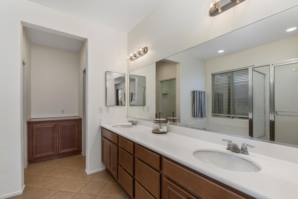 85920 Avenida Raylynn