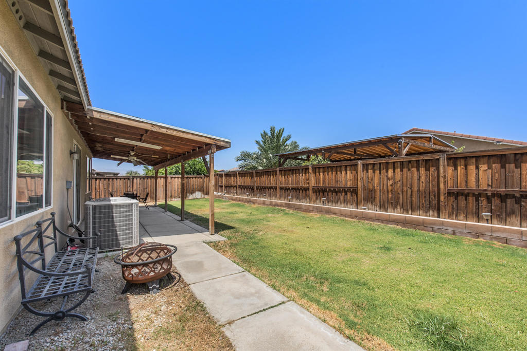 85920 Avenida Raylynn